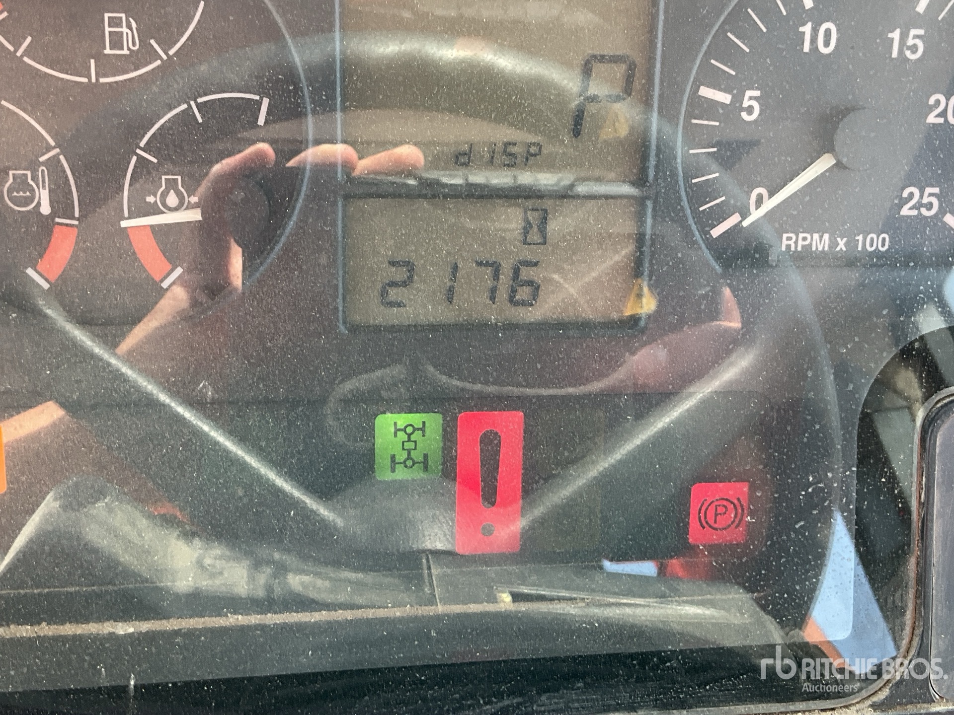 2000 Massey Ferguson 8240