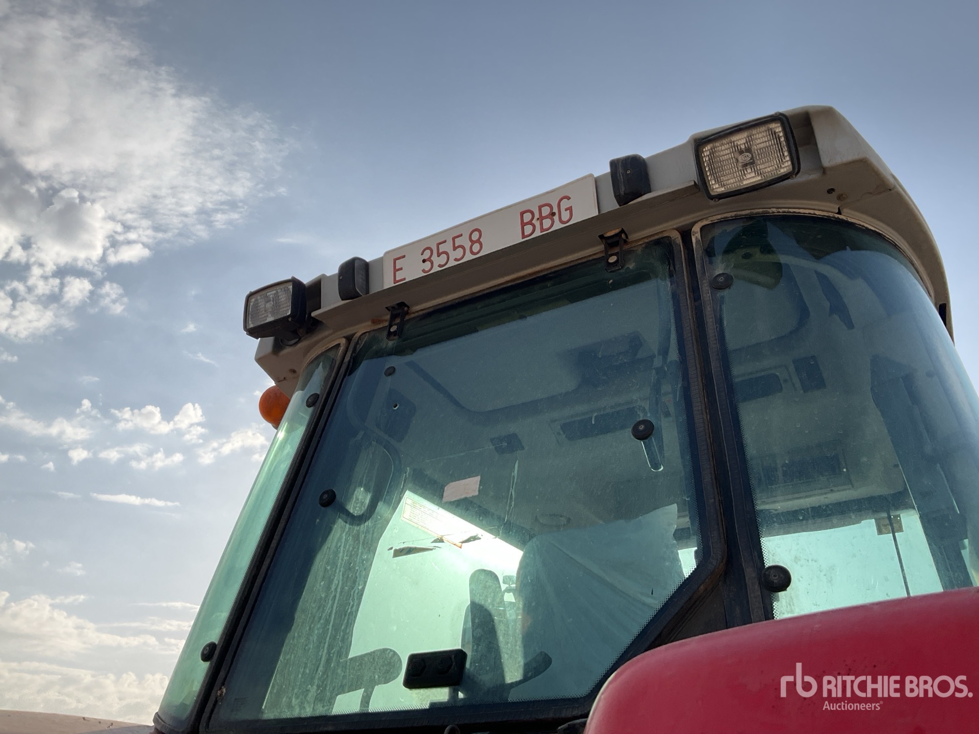2000 Massey Ferguson 8240