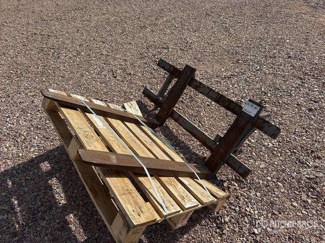 Volvo 281245 Fork Attachment