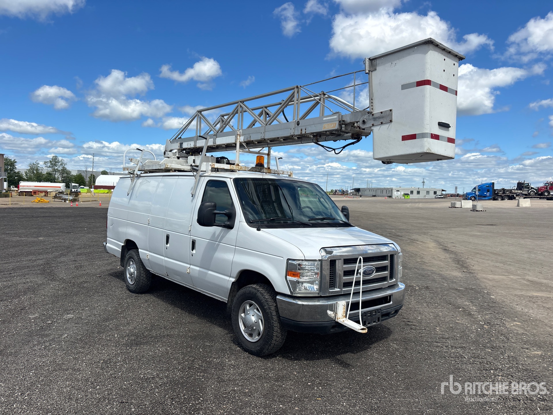 2014 Ford E-350