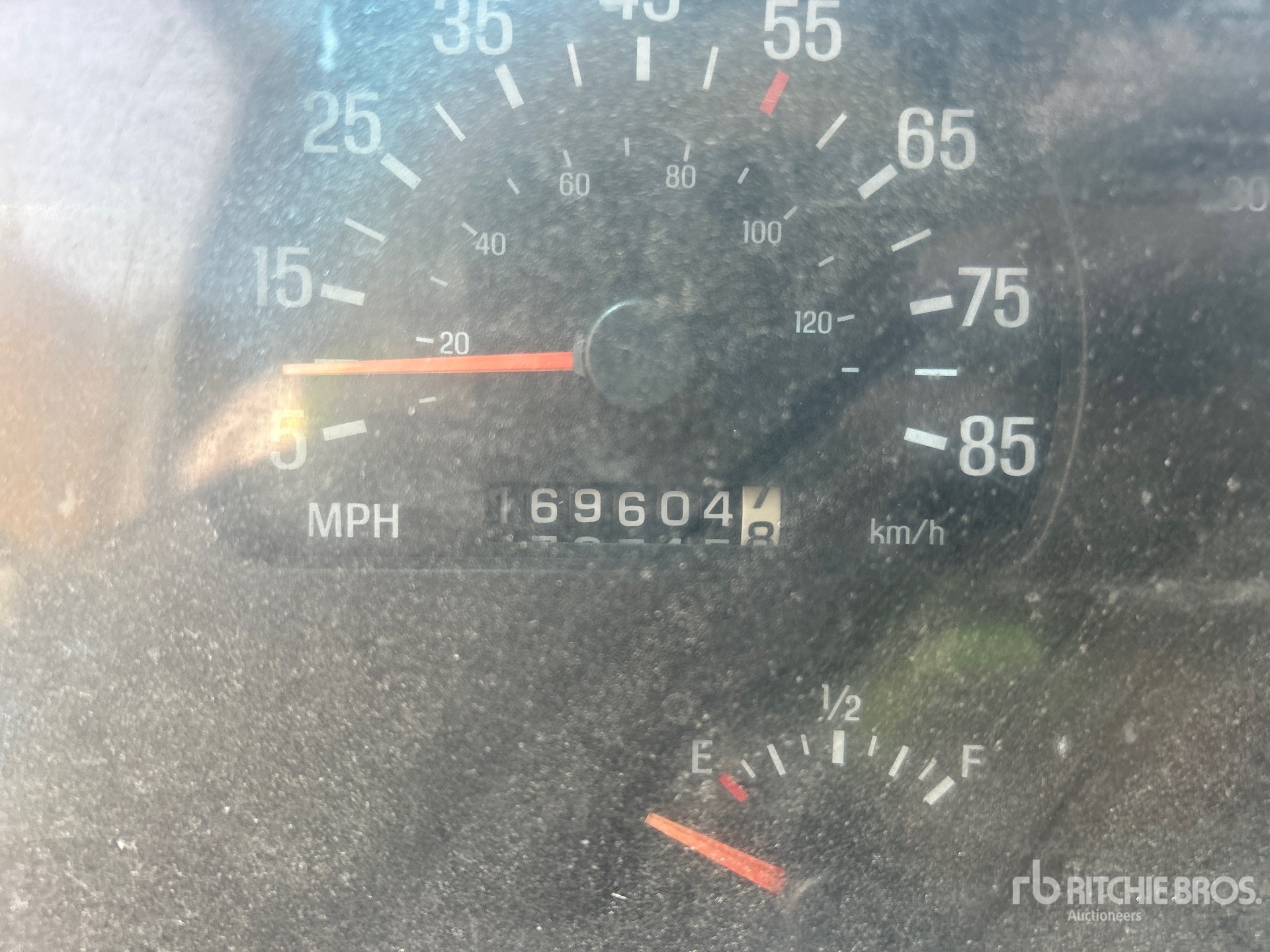 1998 Ford LT9513