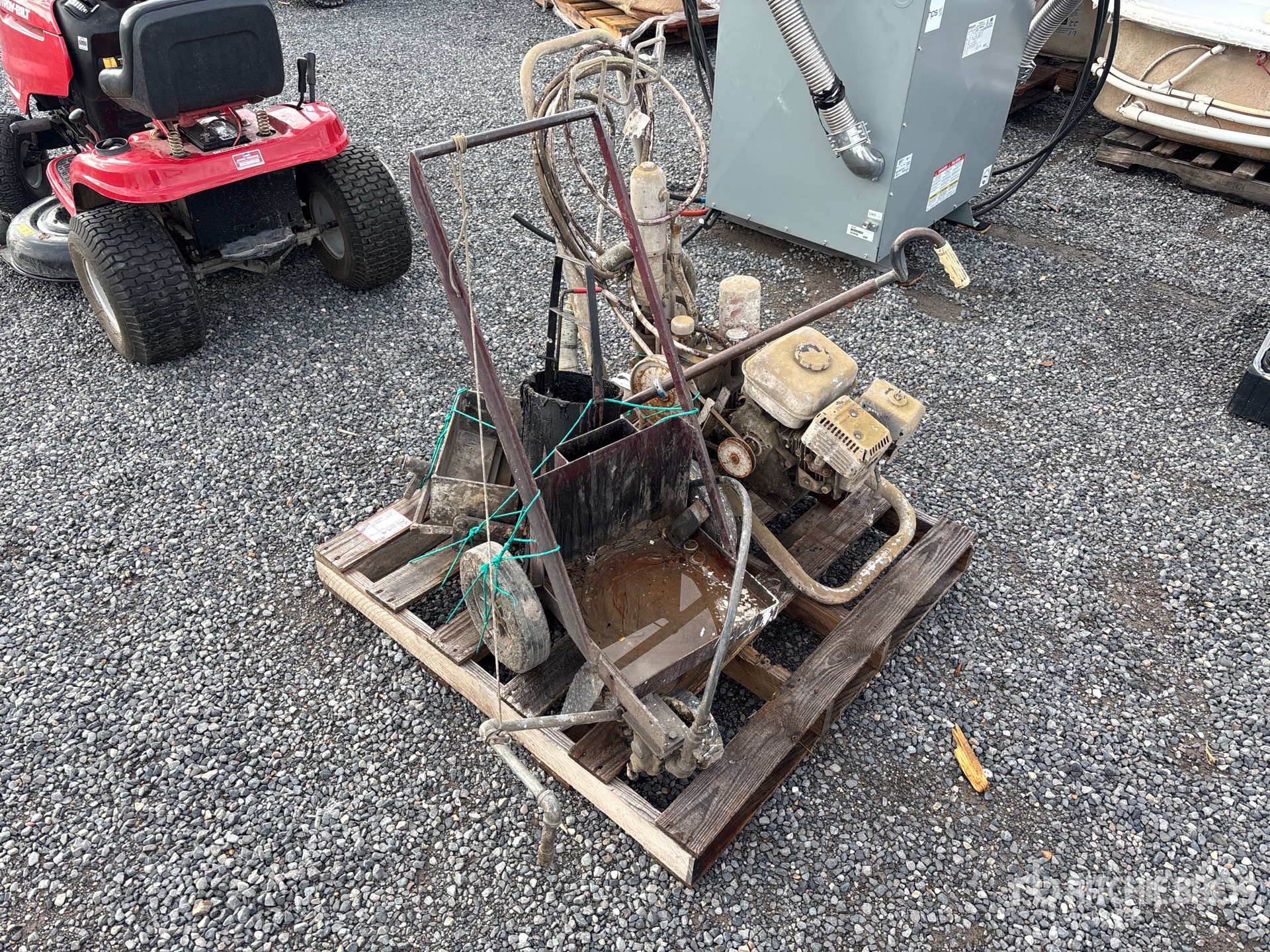 General Appearance with Picture, Right Front Corner