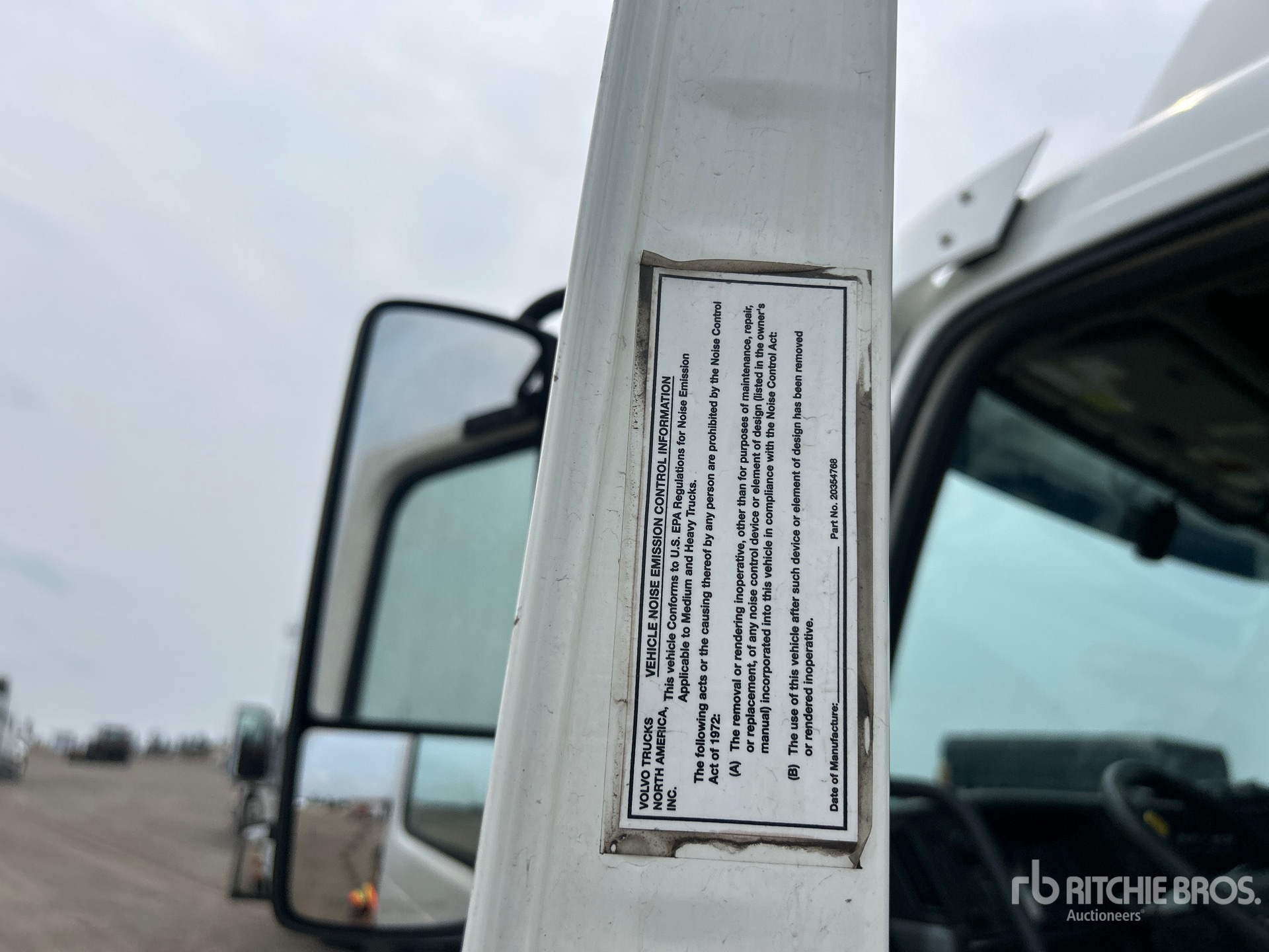 2020 Volvo VNR