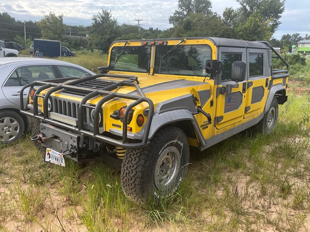1997 AM General HUMMER 4x4 Crew Cab Pickup