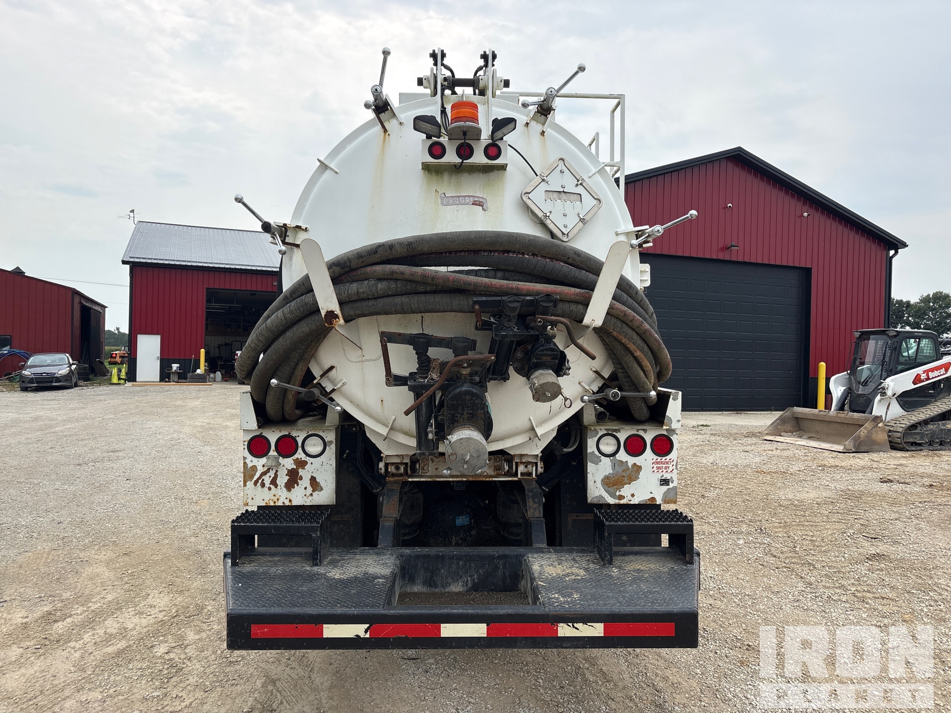 2015 Peterbilt 348