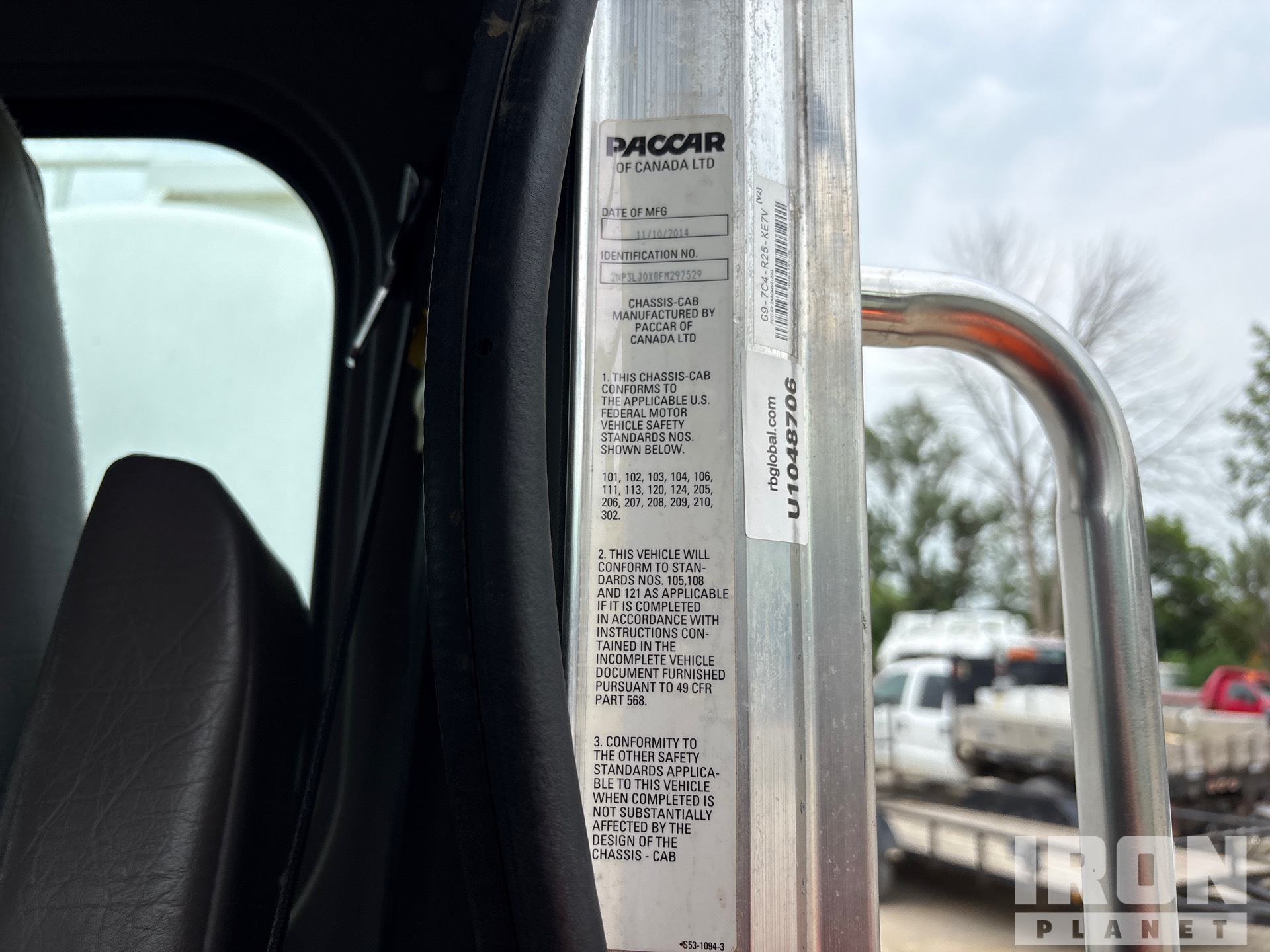 2015 Peterbilt 348