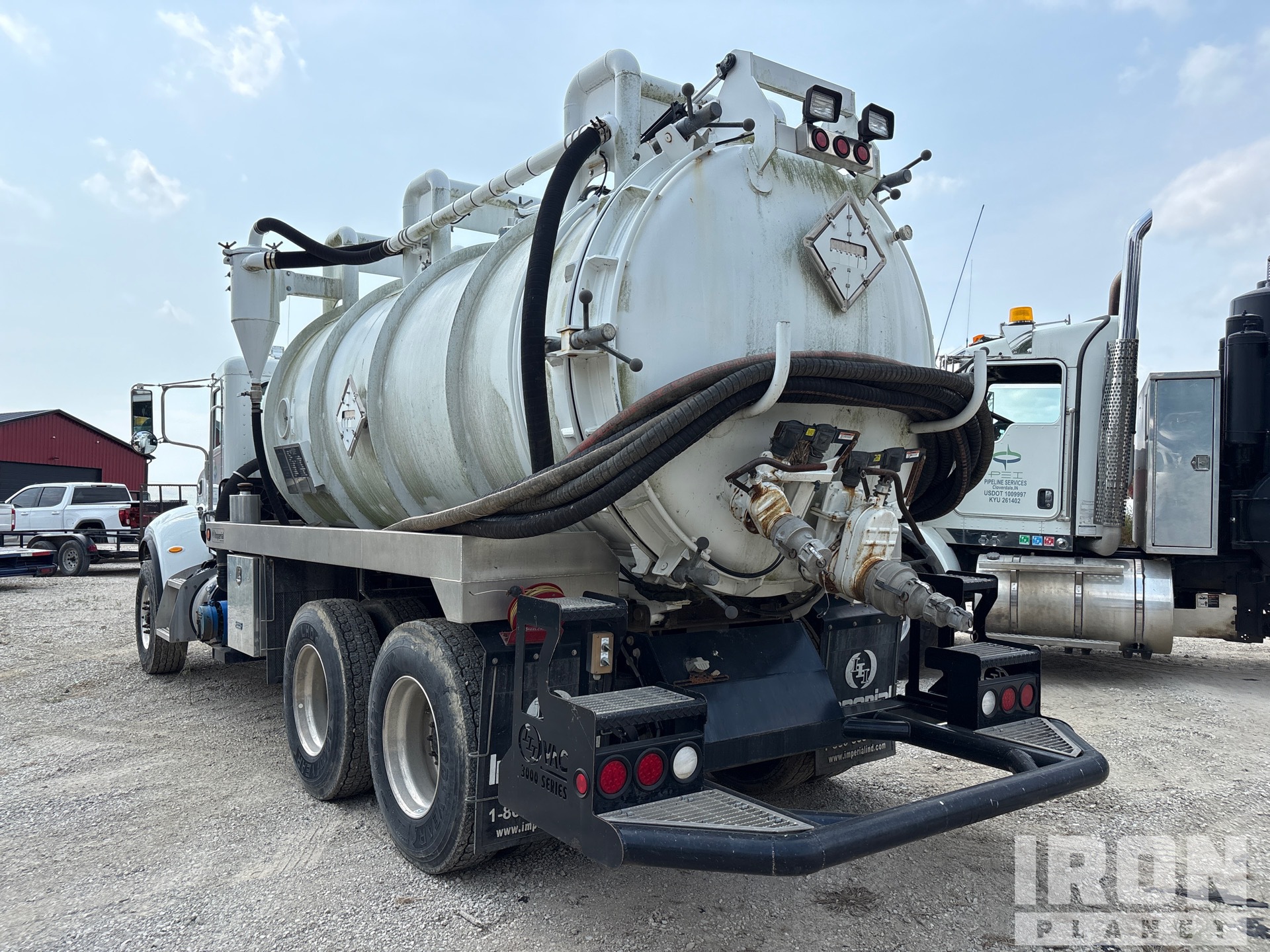 2016 Peterbilt 348