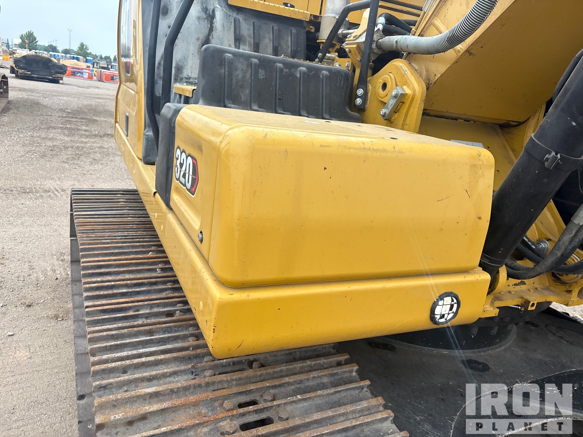 2023 Caterpillar 320