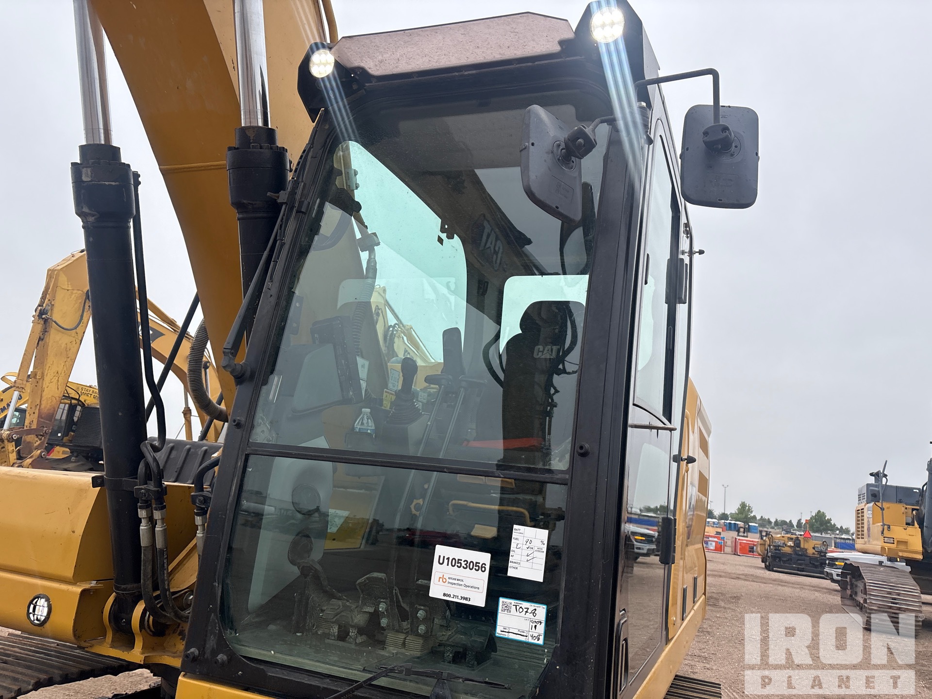 2023 Caterpillar 320