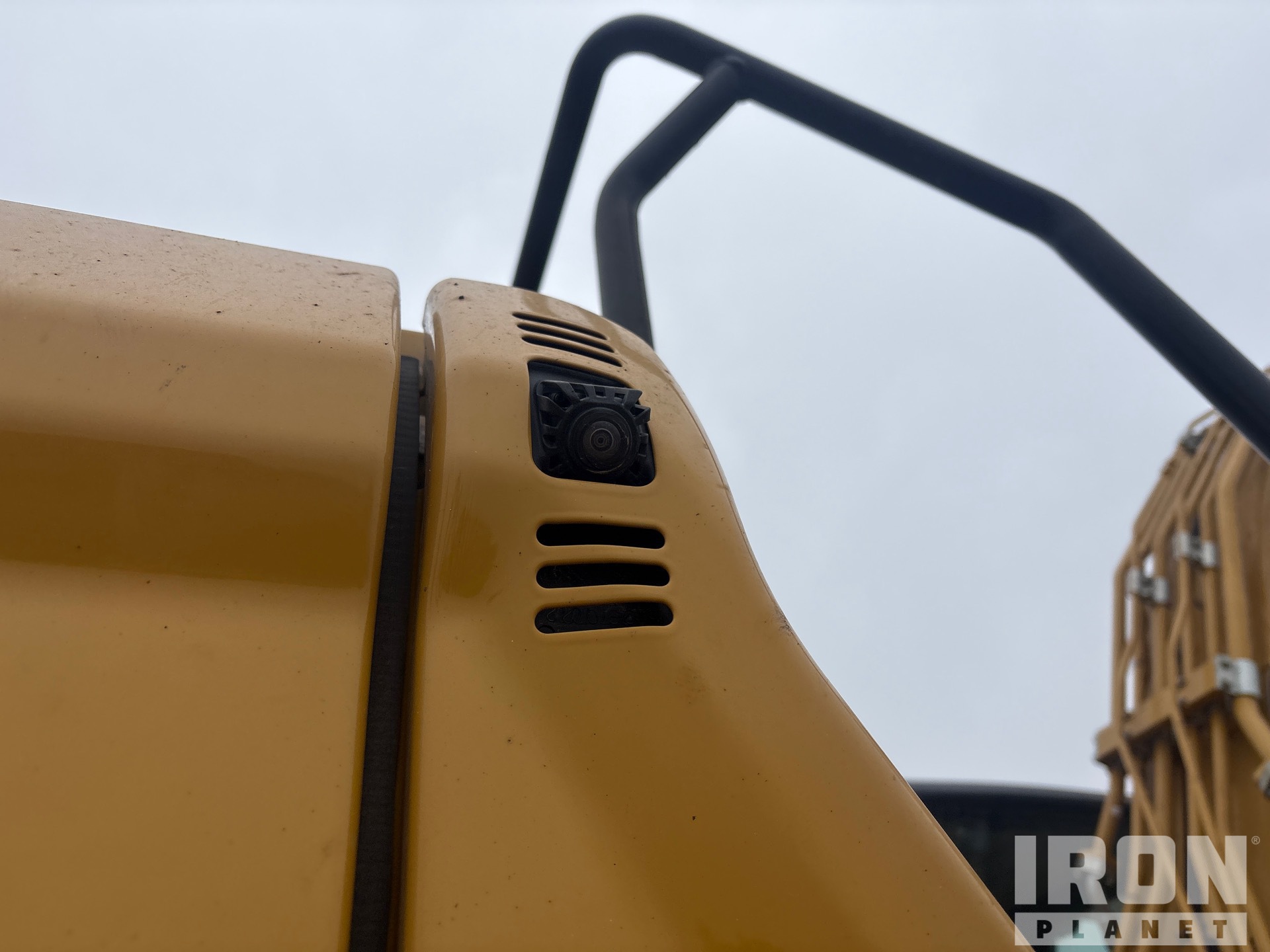 2023 Caterpillar 320