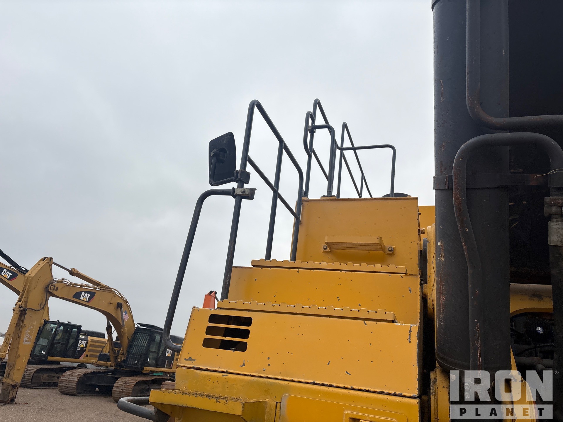 2014 John Deere 870G LC