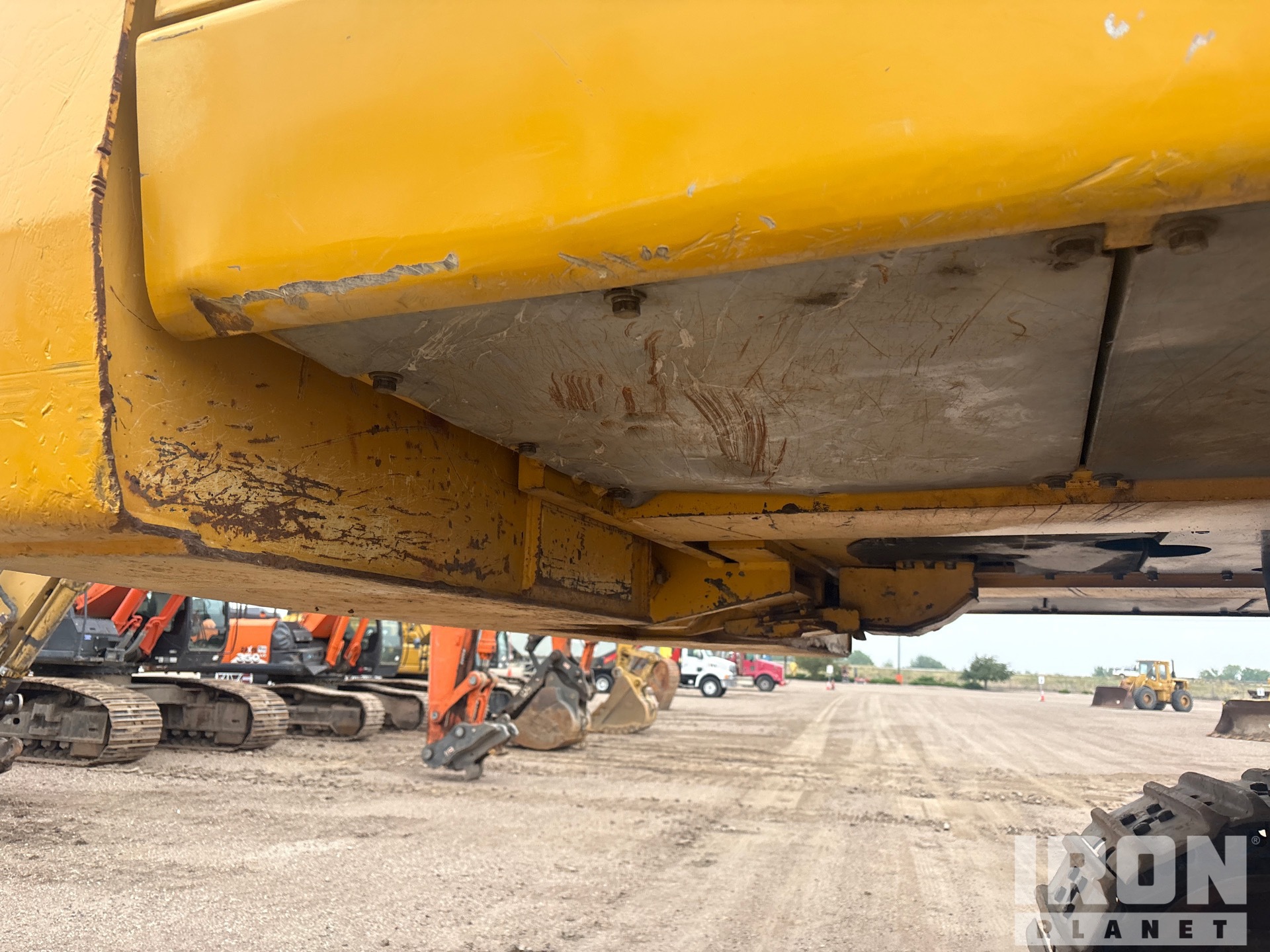 2014 John Deere 870G LC