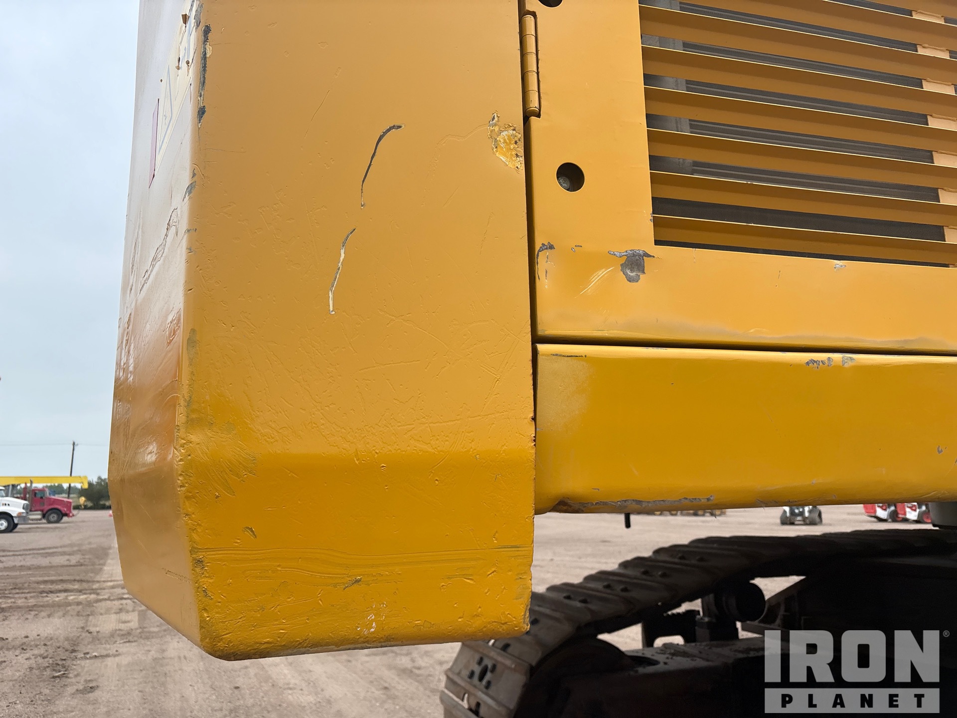 2014 John Deere 870G LC
