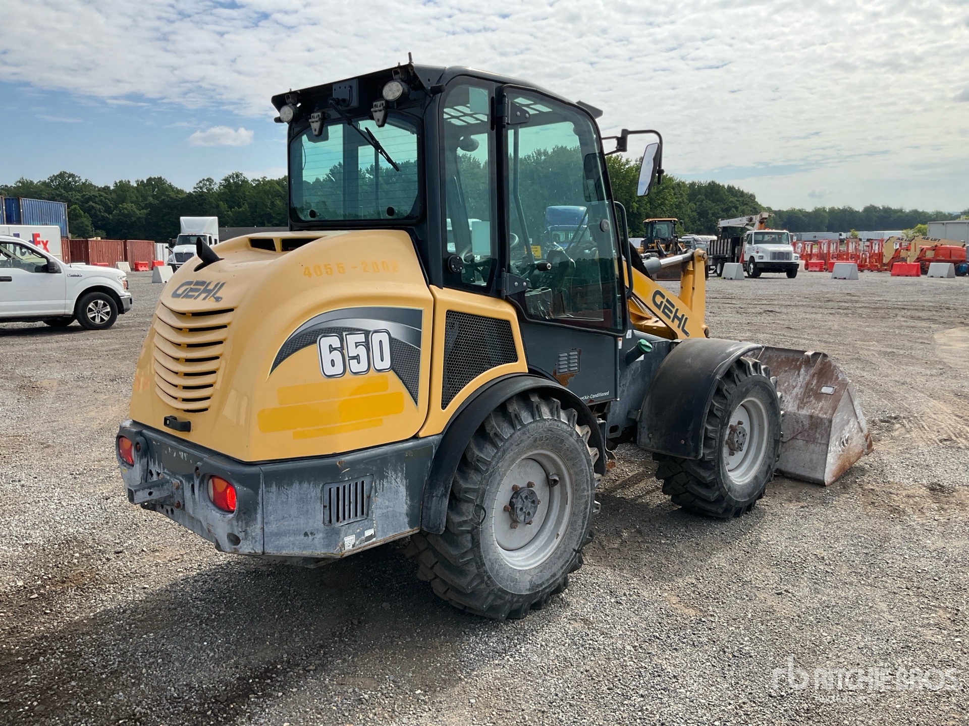 General Appearance with Picture, Right Rear Corner