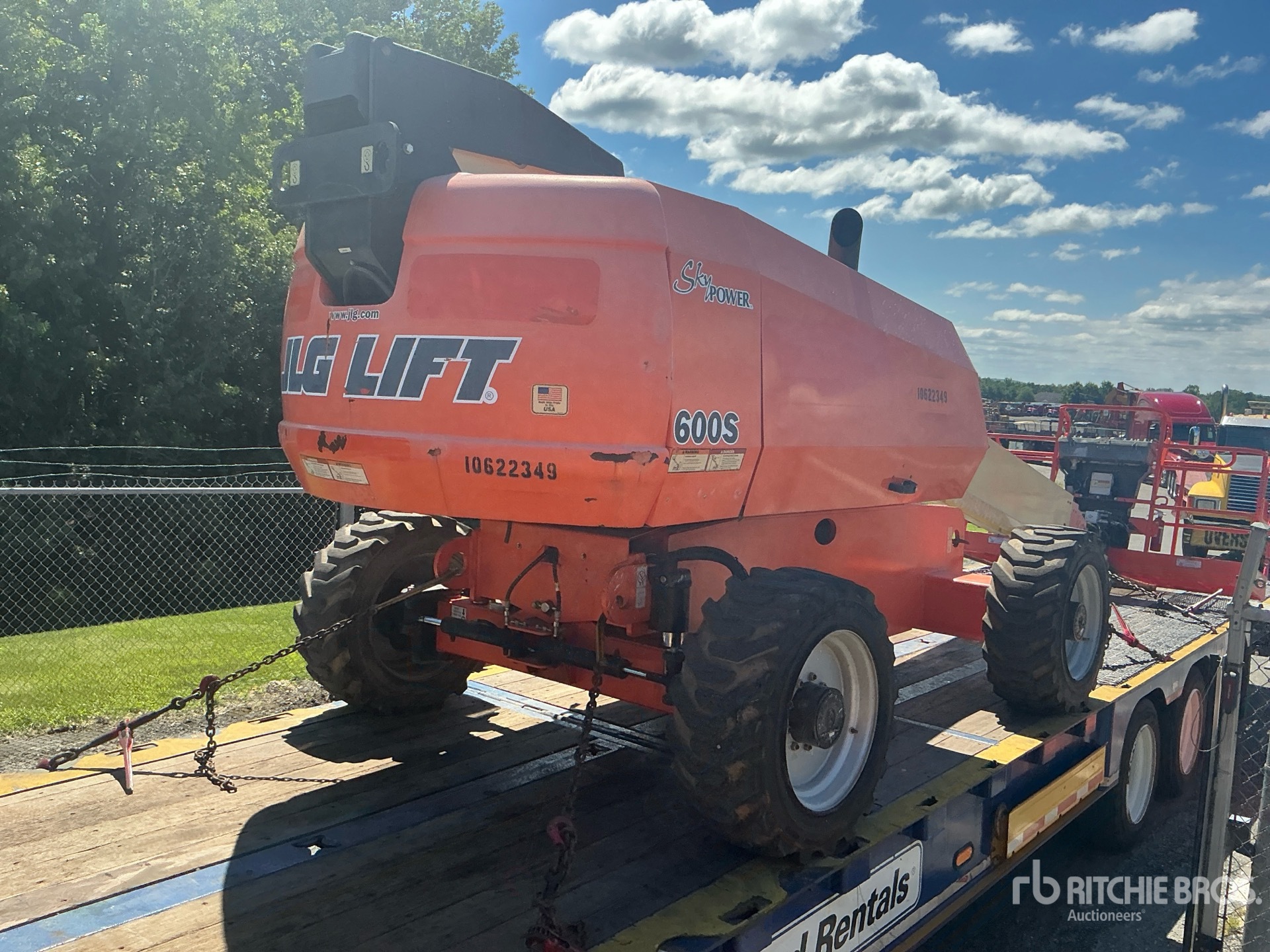 2017 JLG 600S