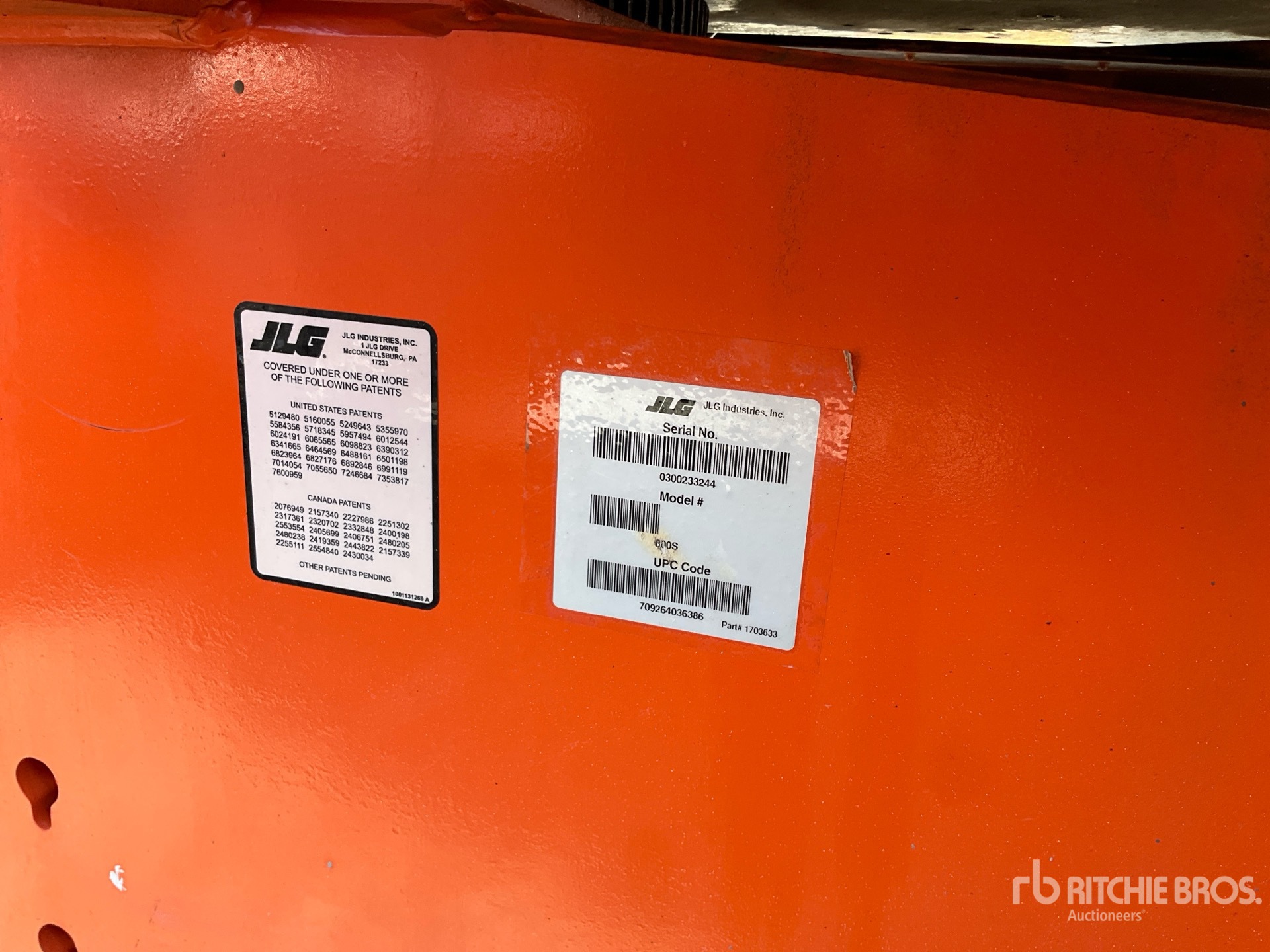 2017 JLG 600S