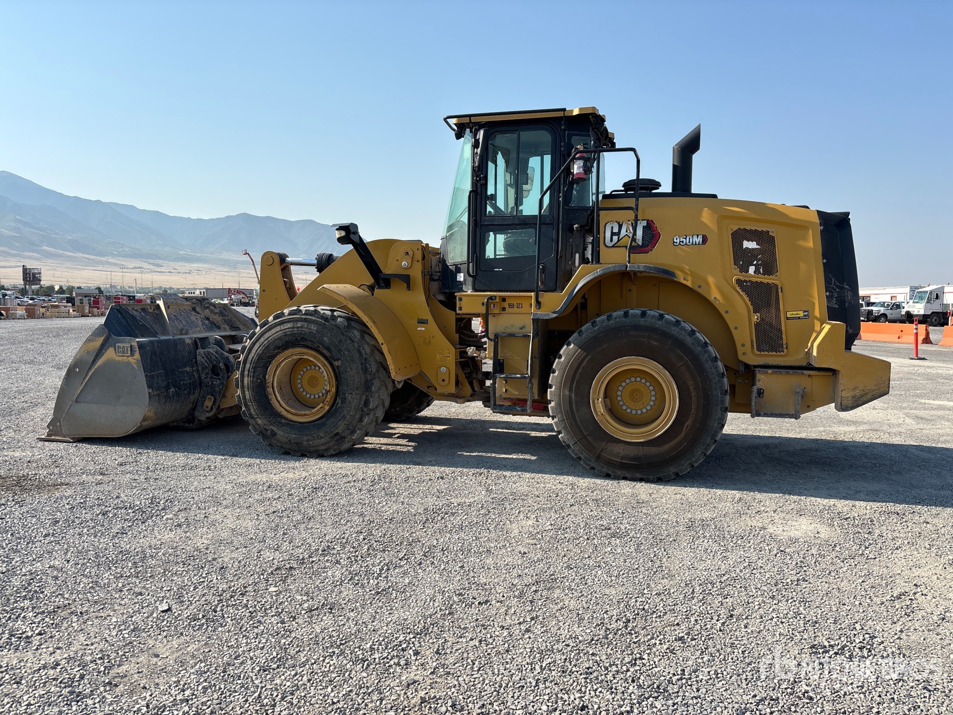 2020 Caterpillar 950M