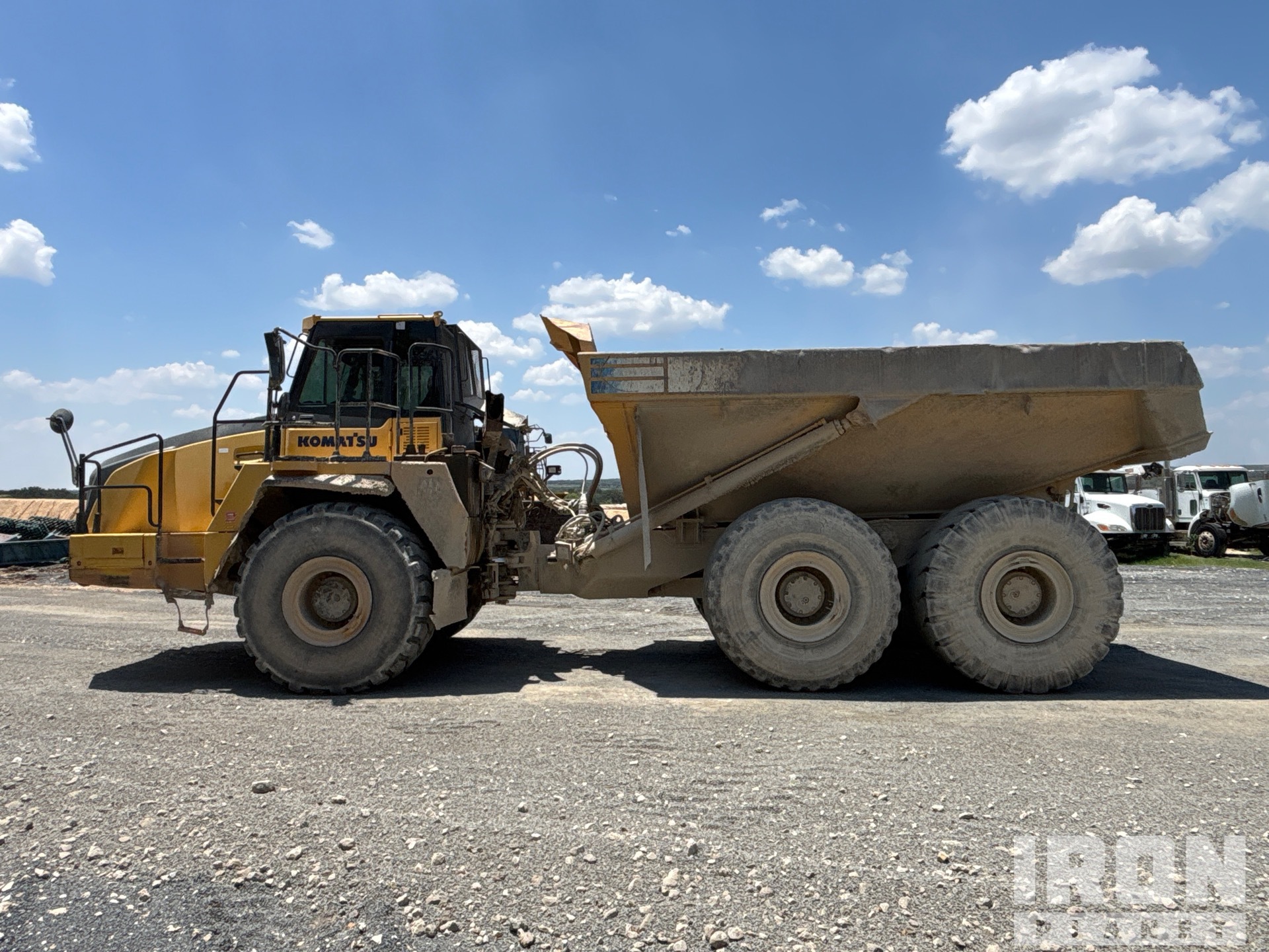 2013 Komatsu HM400-3