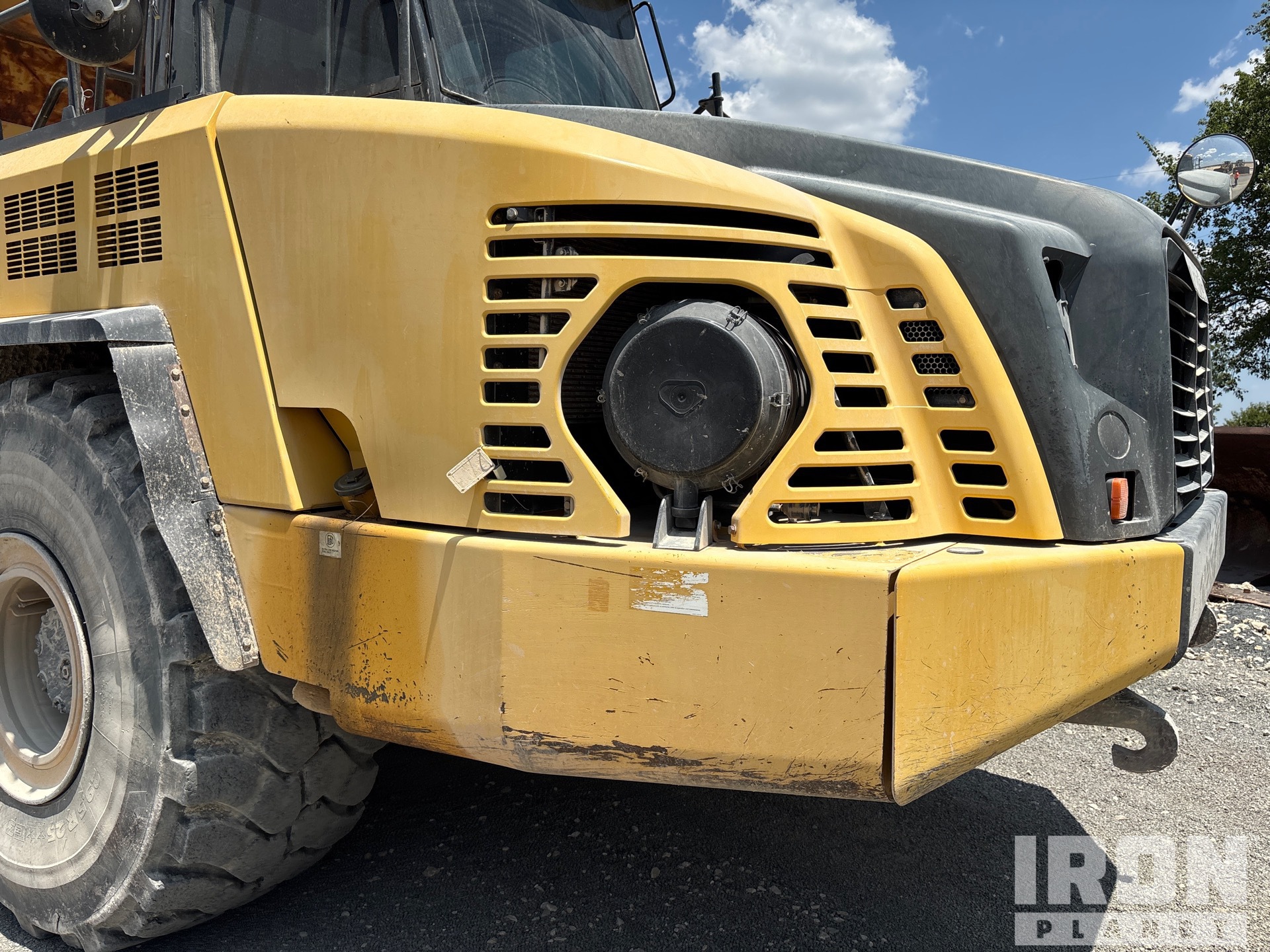 2013 Komatsu HM400-3