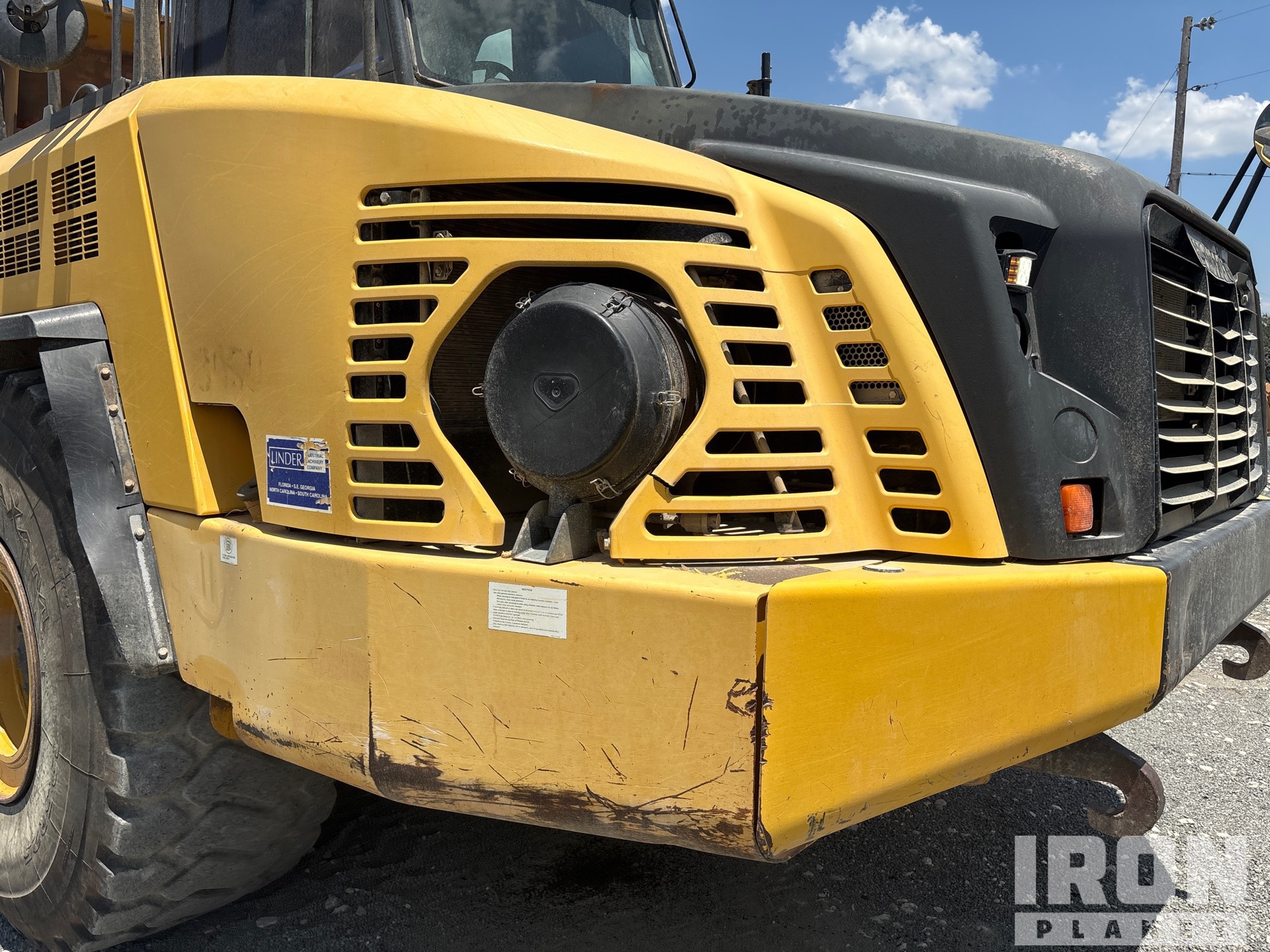 2014 Komatsu HM400-3