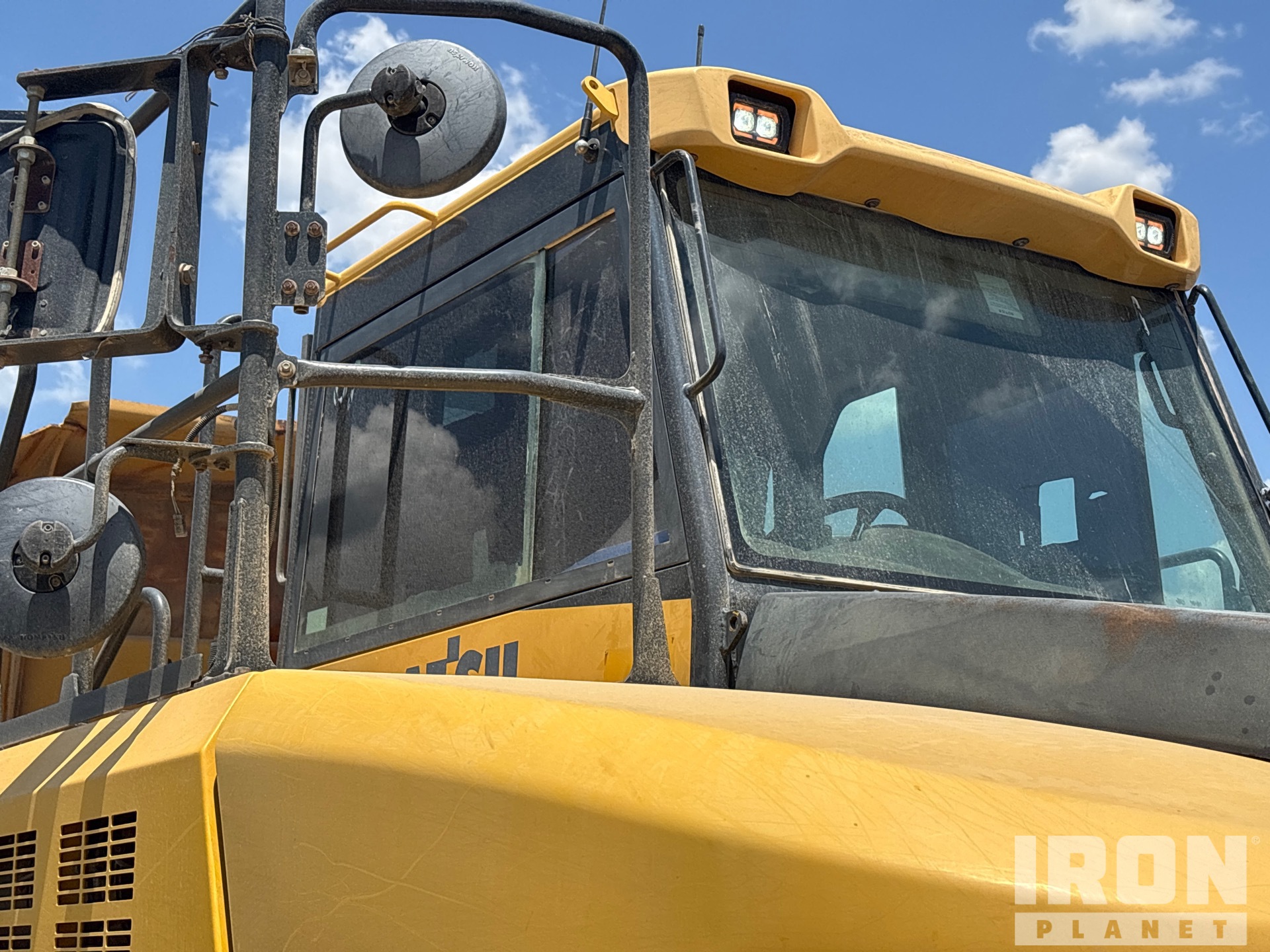 2014 Komatsu HM400-3