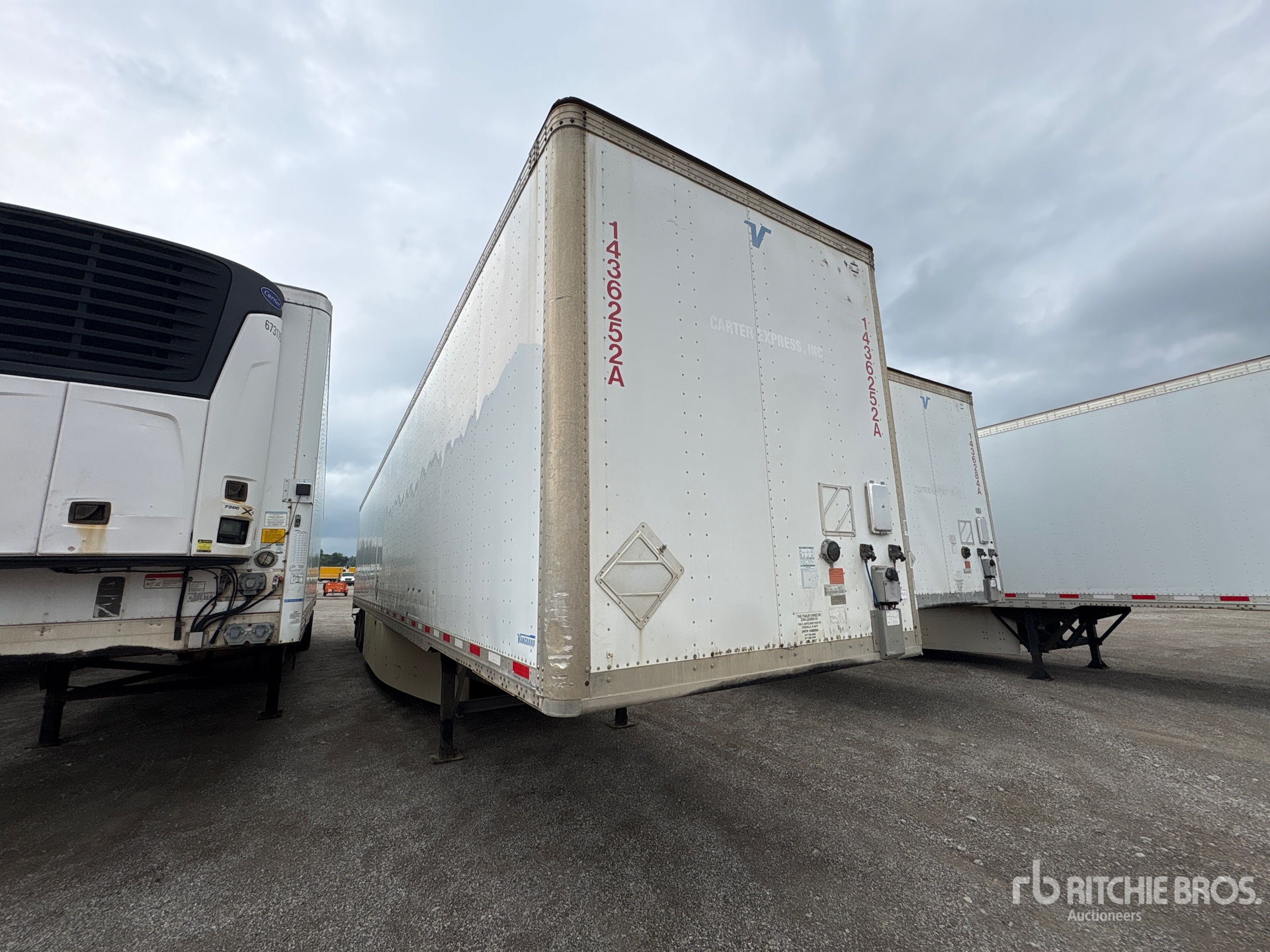 2014 Vanguard 53 FT T/A