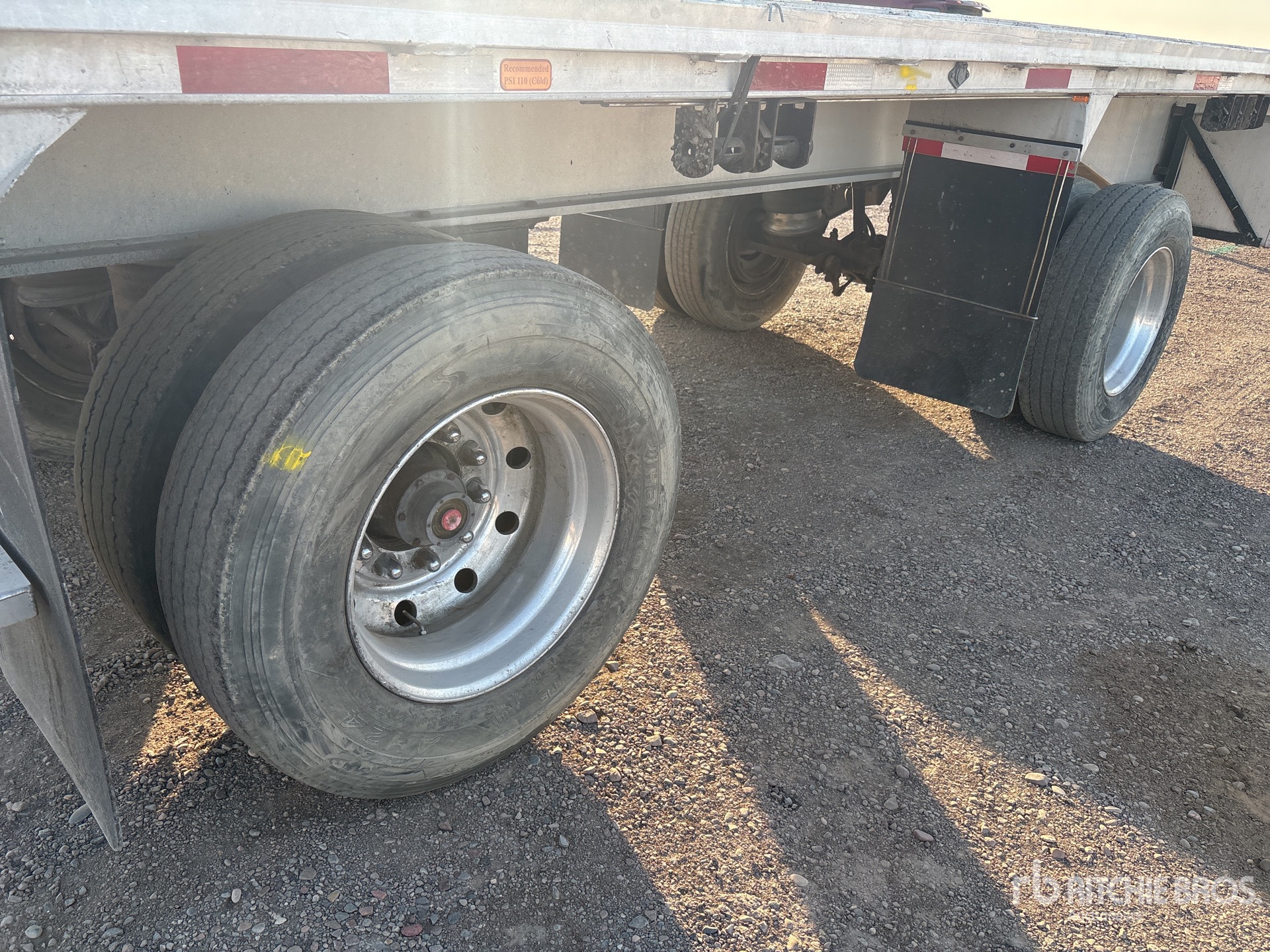 1984 Ravens T/A Spread Axle