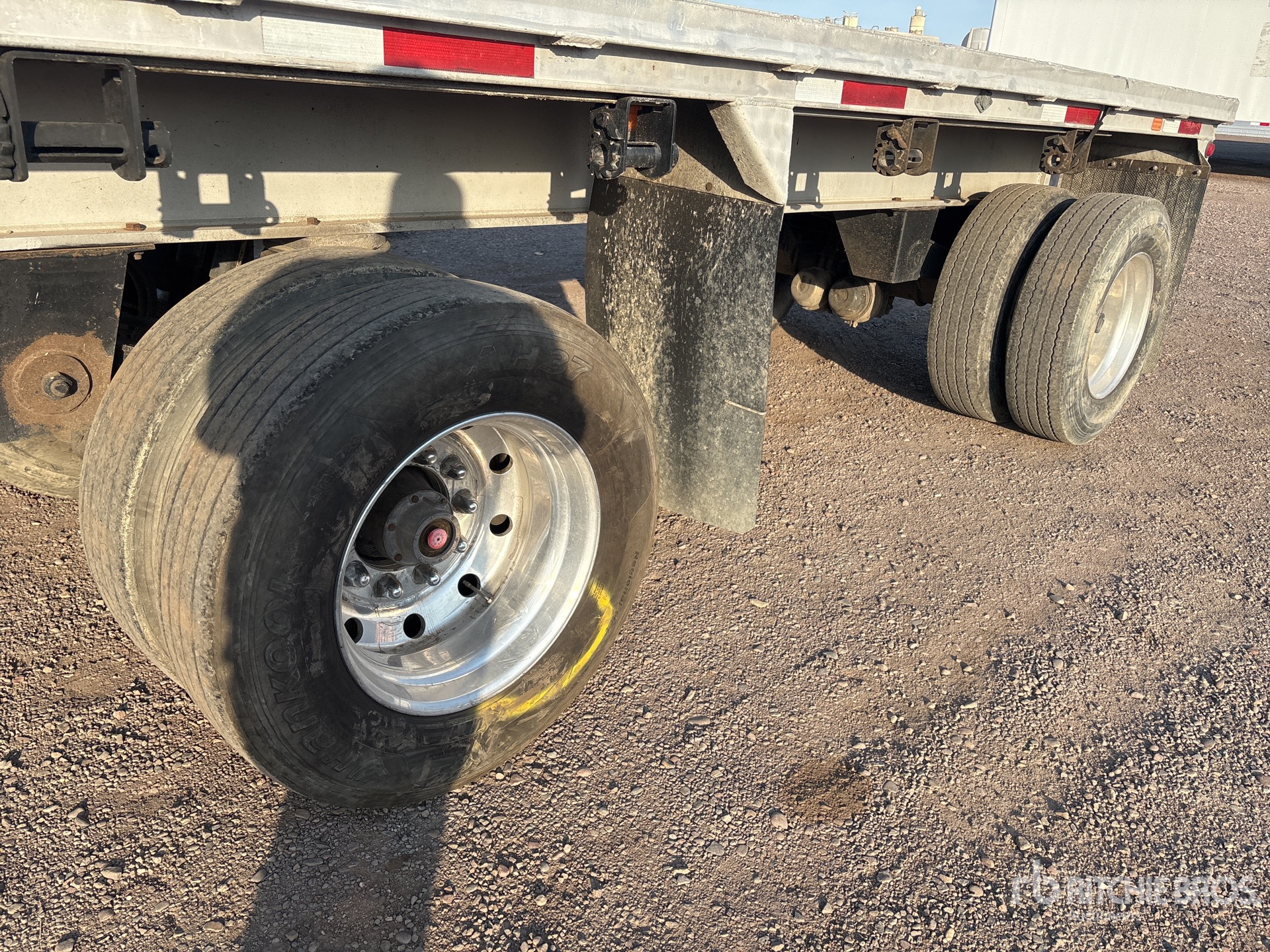 1984 Ravens T/A Spread Axle