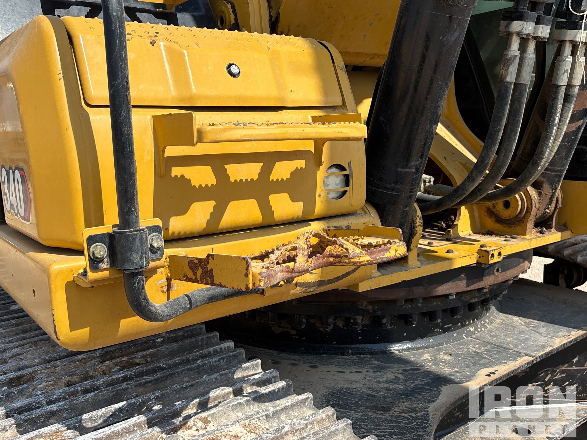 2023 Caterpillar 340