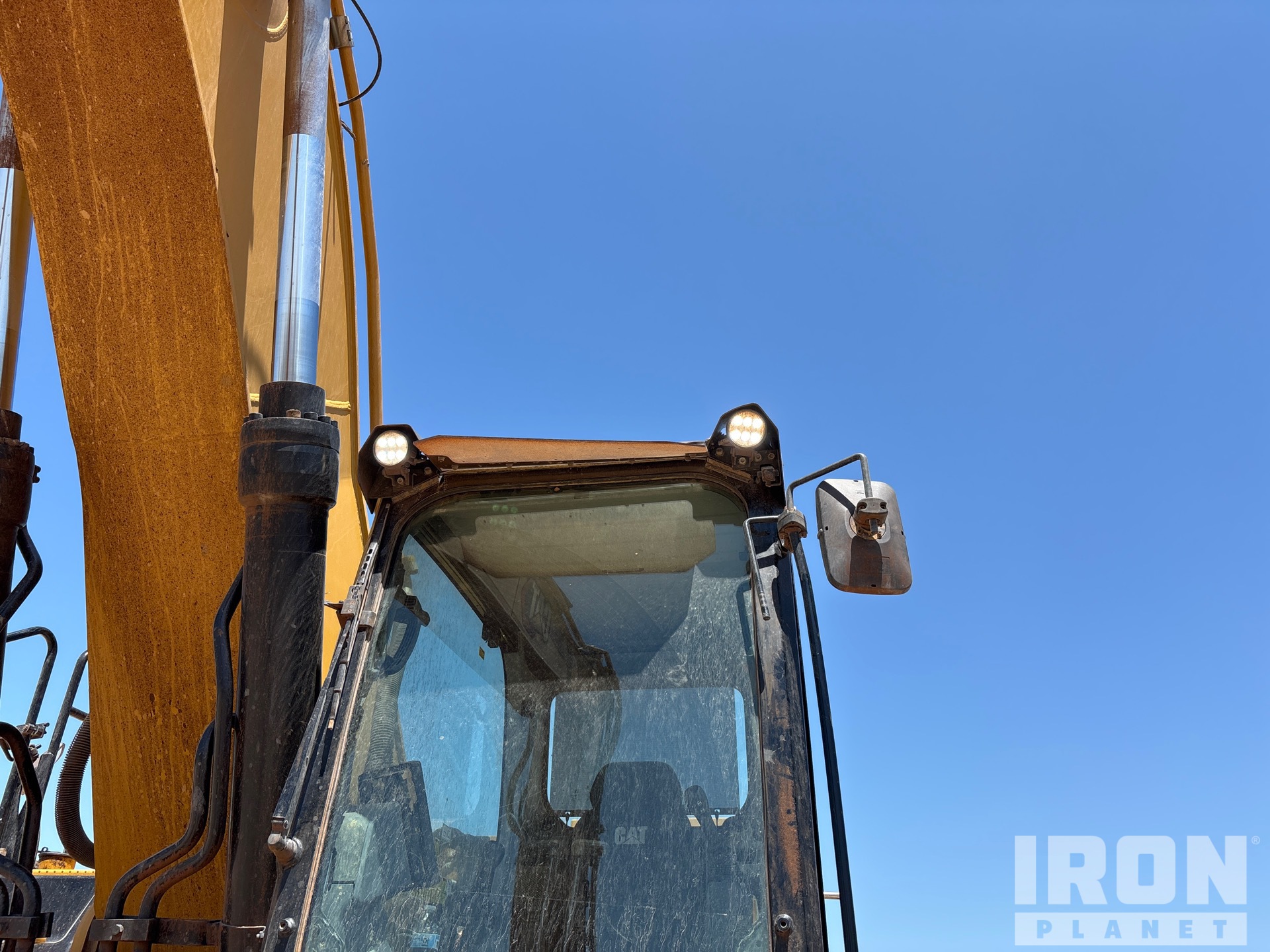 2023 Caterpillar 340