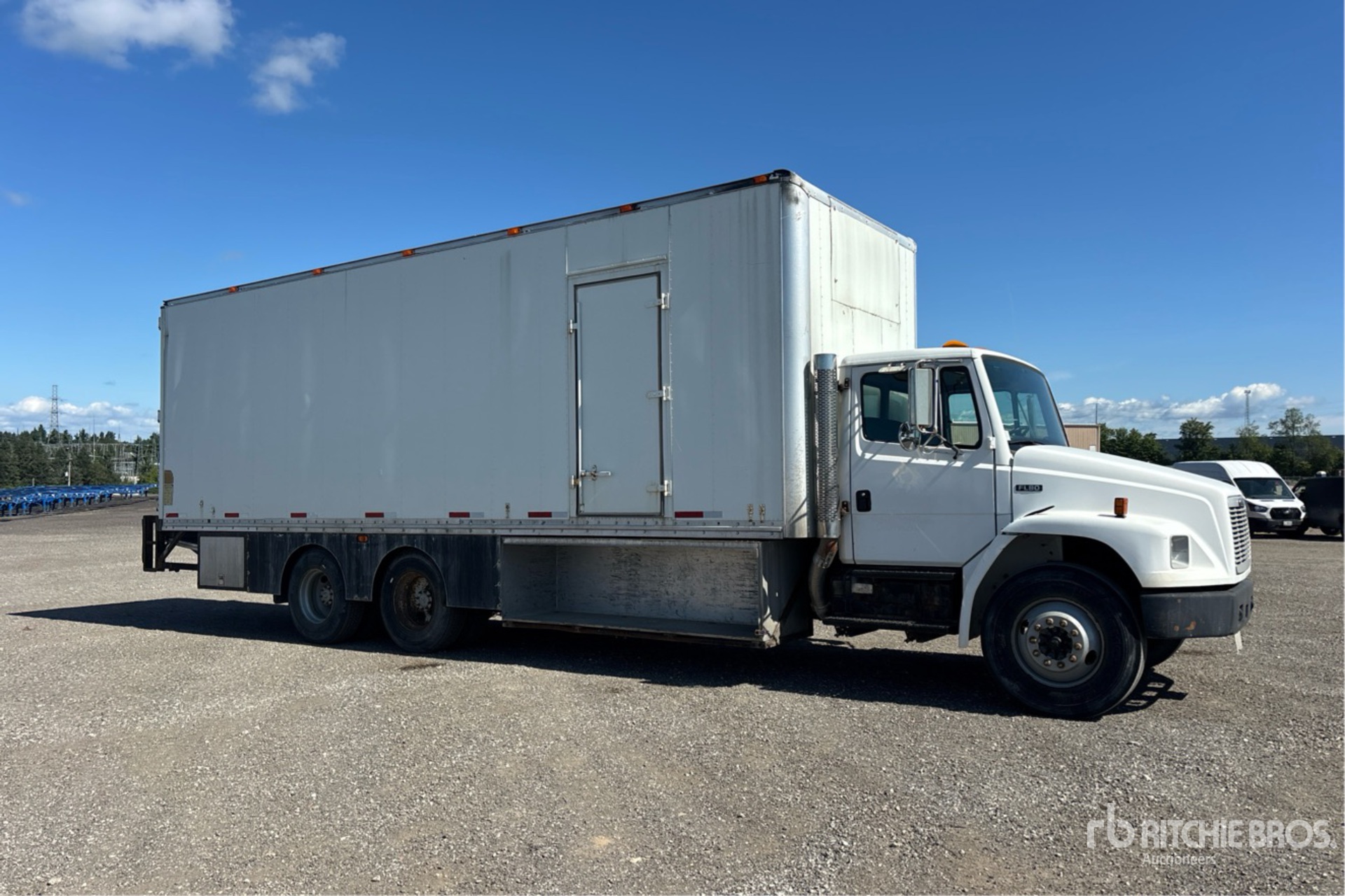 2003 Freightliner FL80