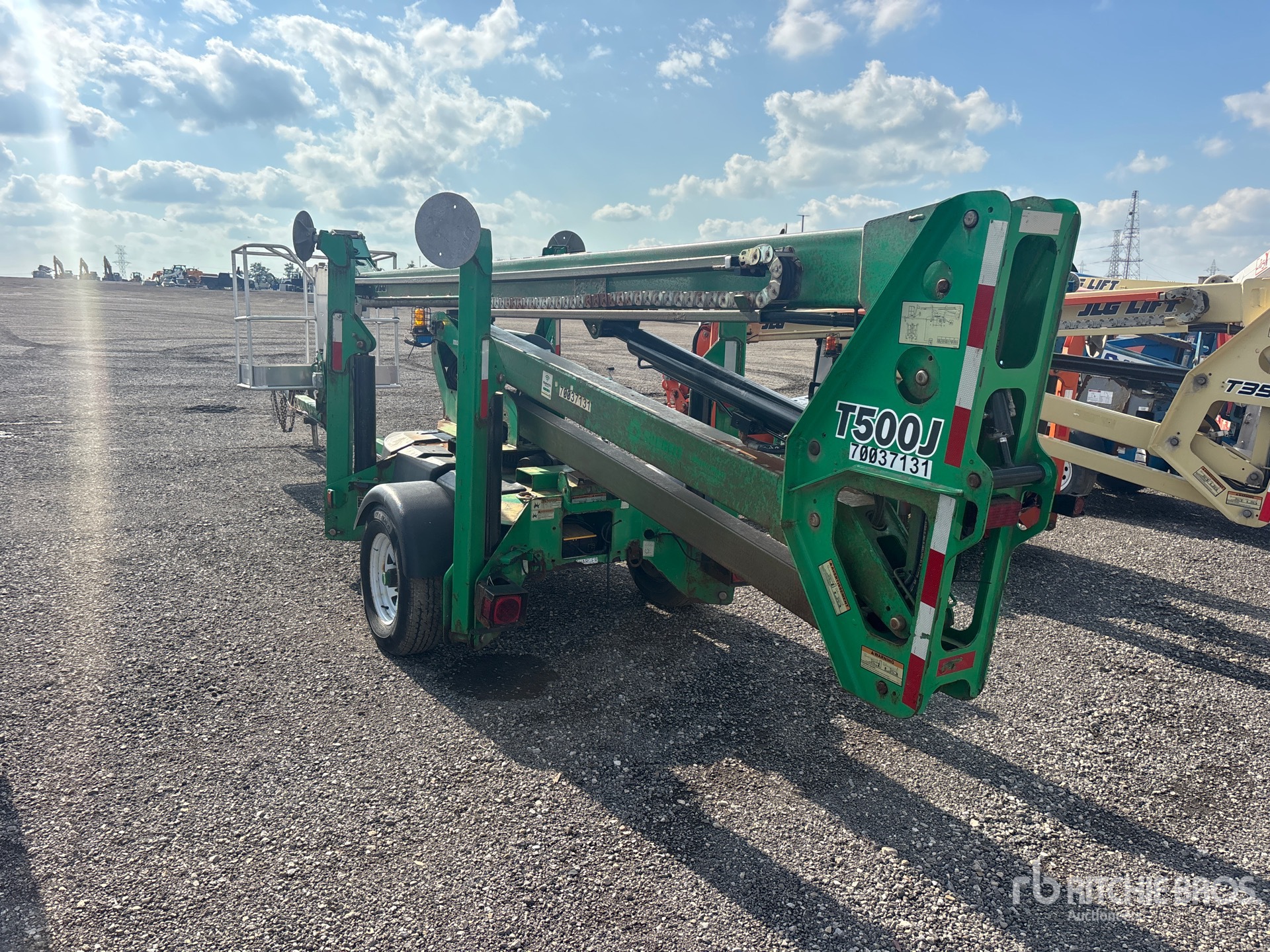 2018 JLG T500J