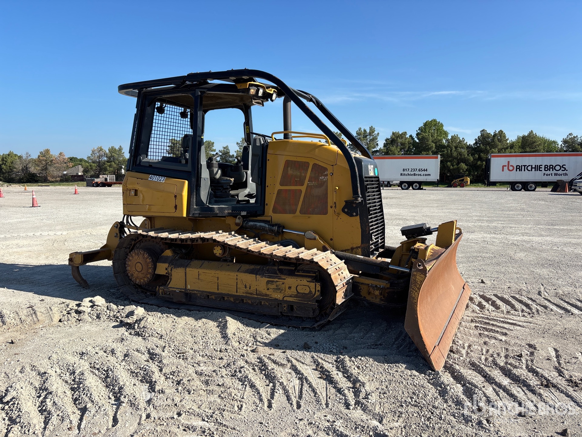 2016 Caterpillar D4K2 XL