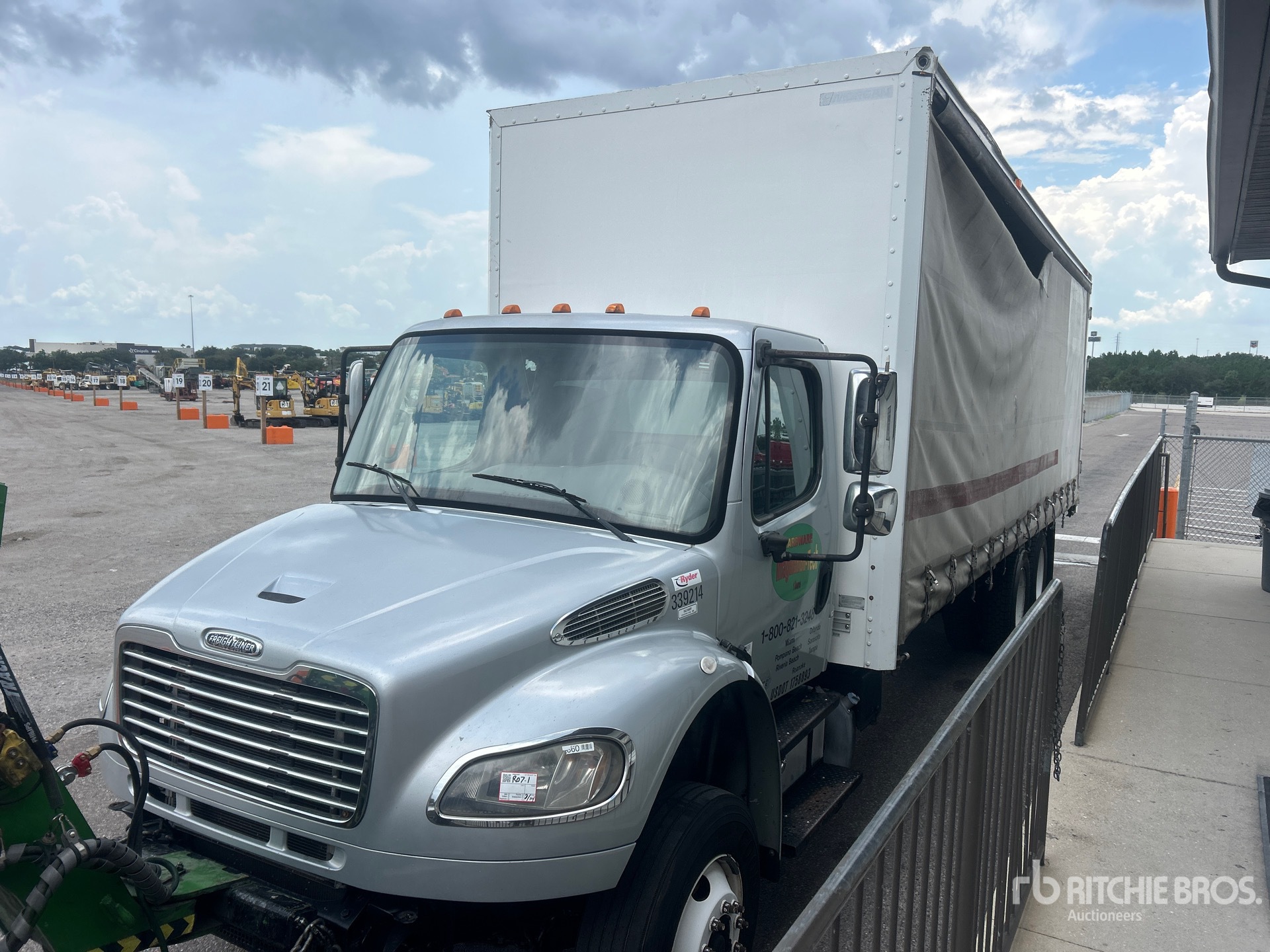 2014 Freightliner M2 106