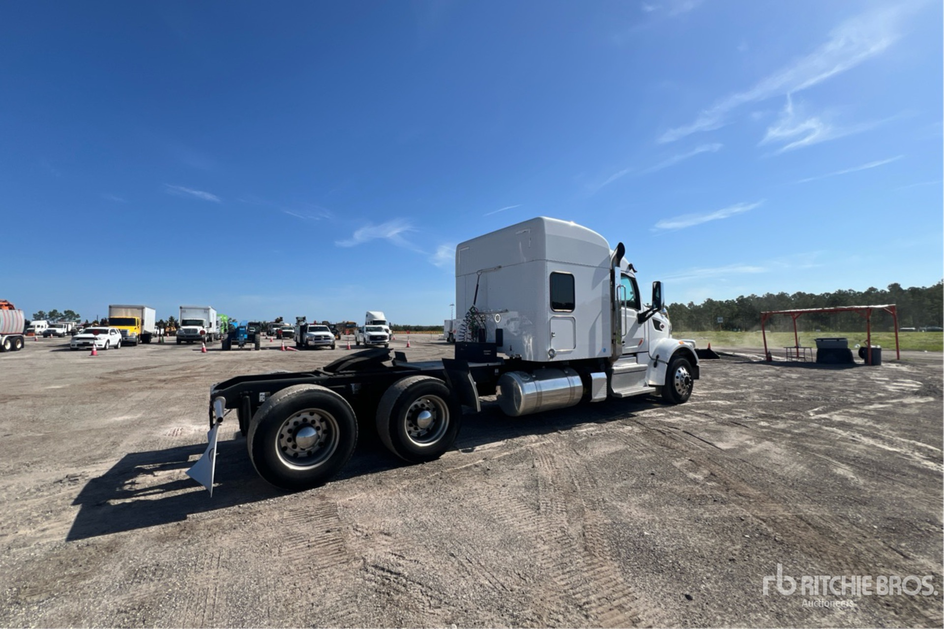 2020 Peterbilt 567