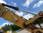 Hydraulics with Bucket Cylinder