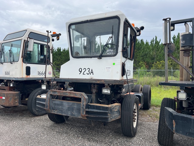 2001 Tico Trailer Bridge 4x2 Spotter Truck