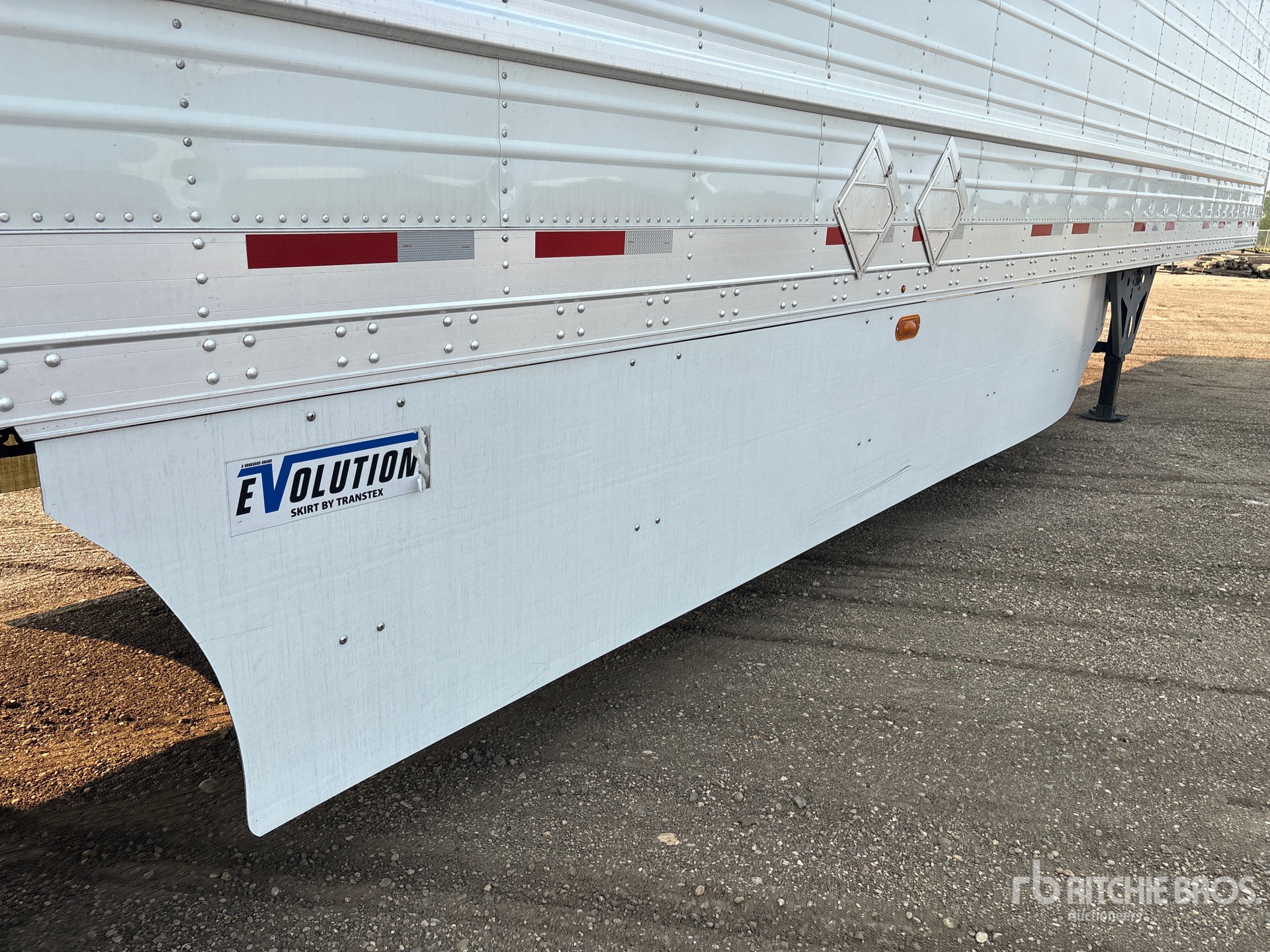 2024 Vanguard 53 FT X 102 IN T/A