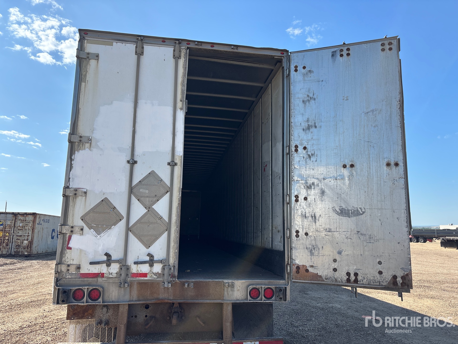 2008 Utility 53 FT TRI/A