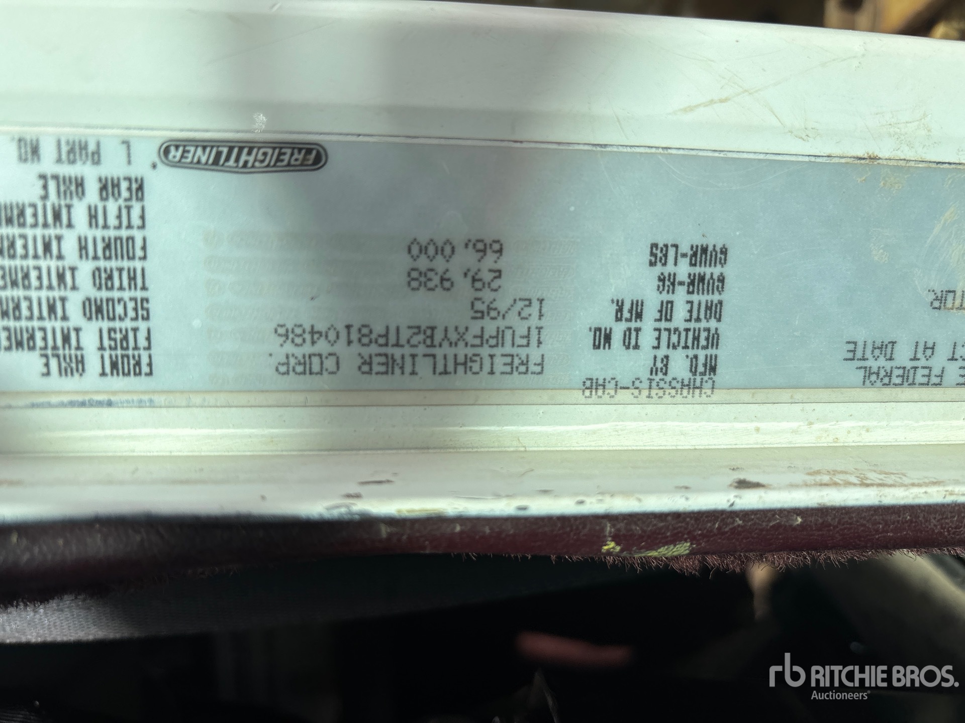 1996 Freightliner CLASSIC 120