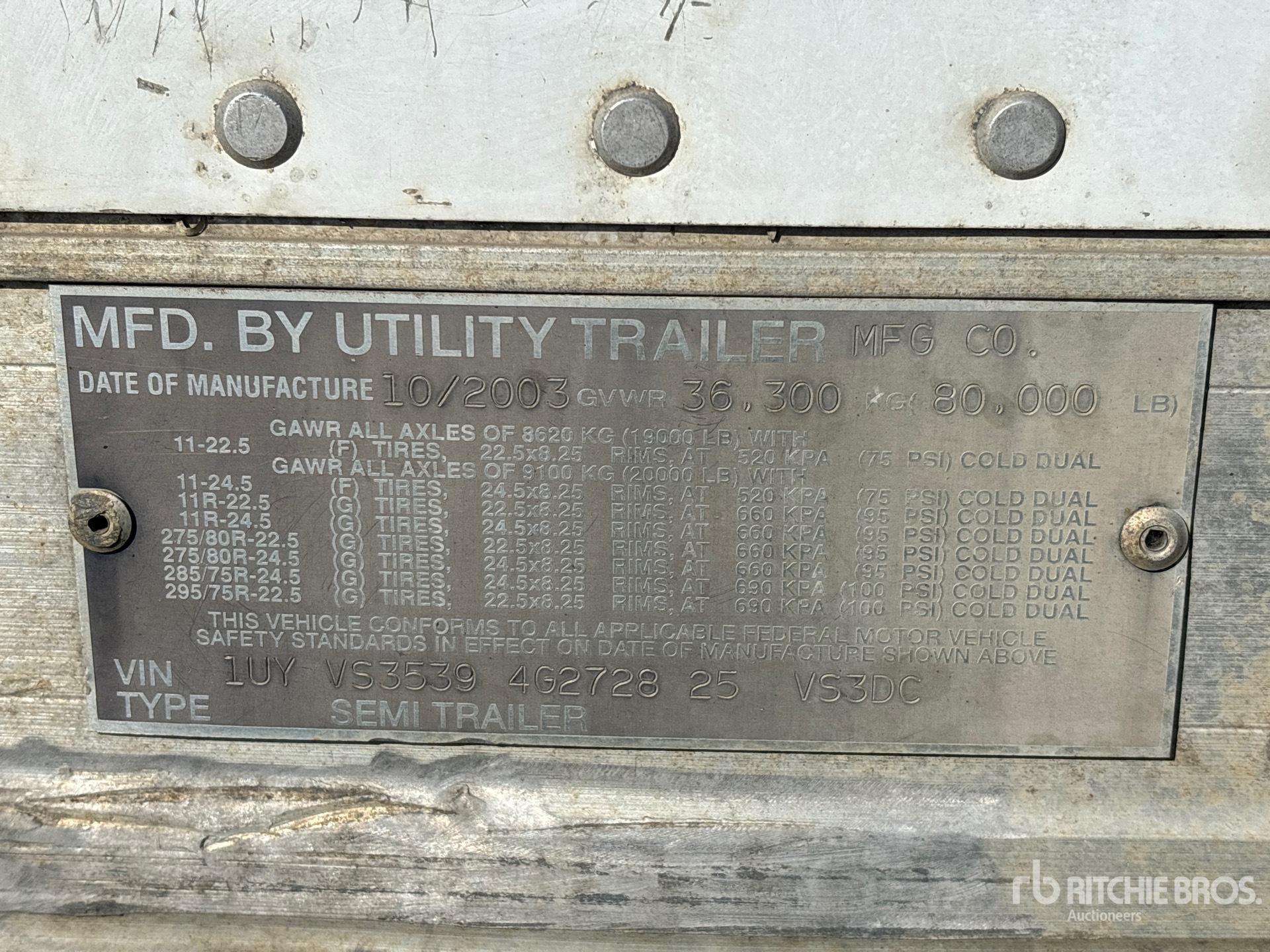 2004 Utility 53 FT TRI/A