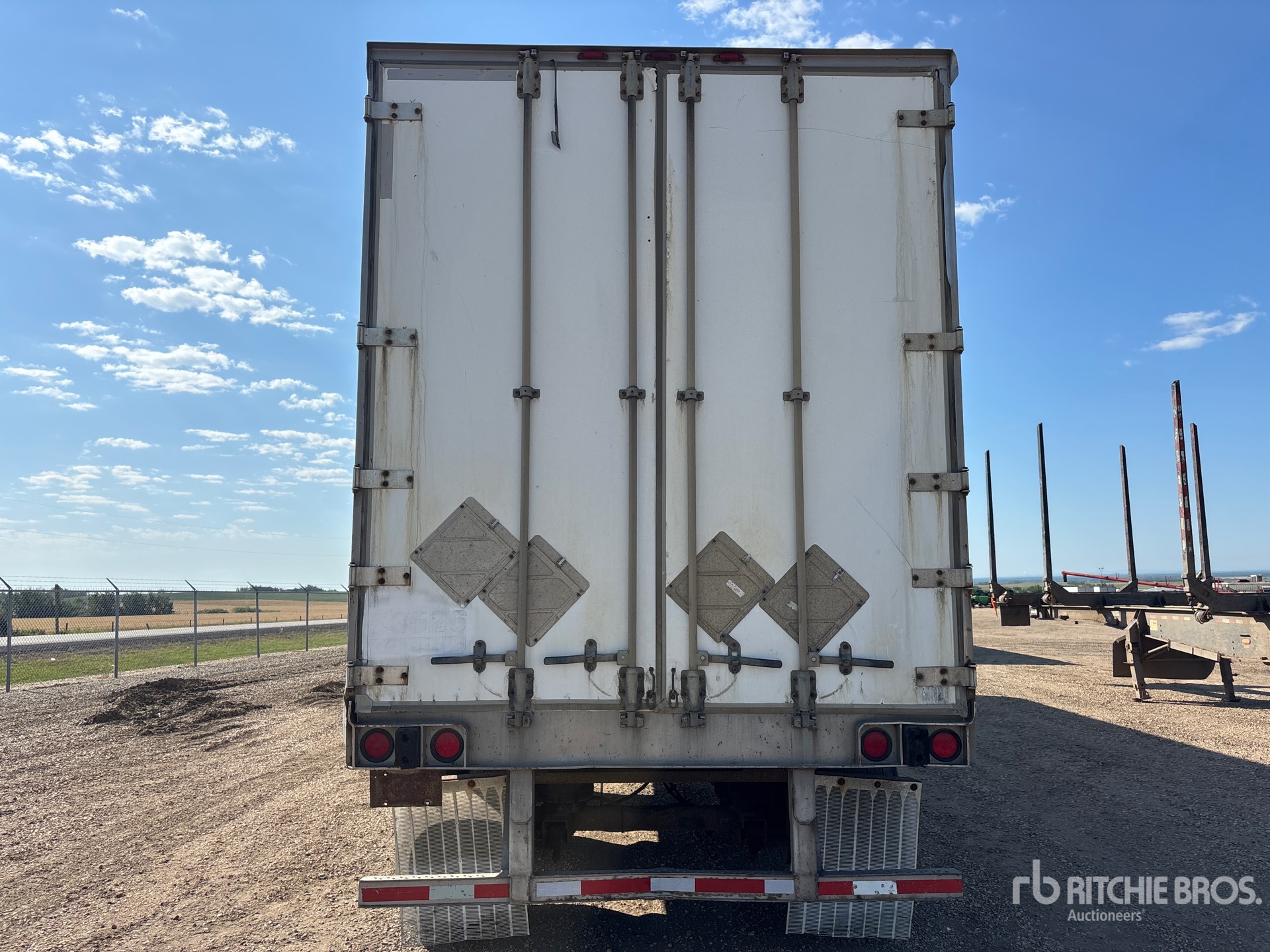 2004 Utility 53 FT TRI/A
