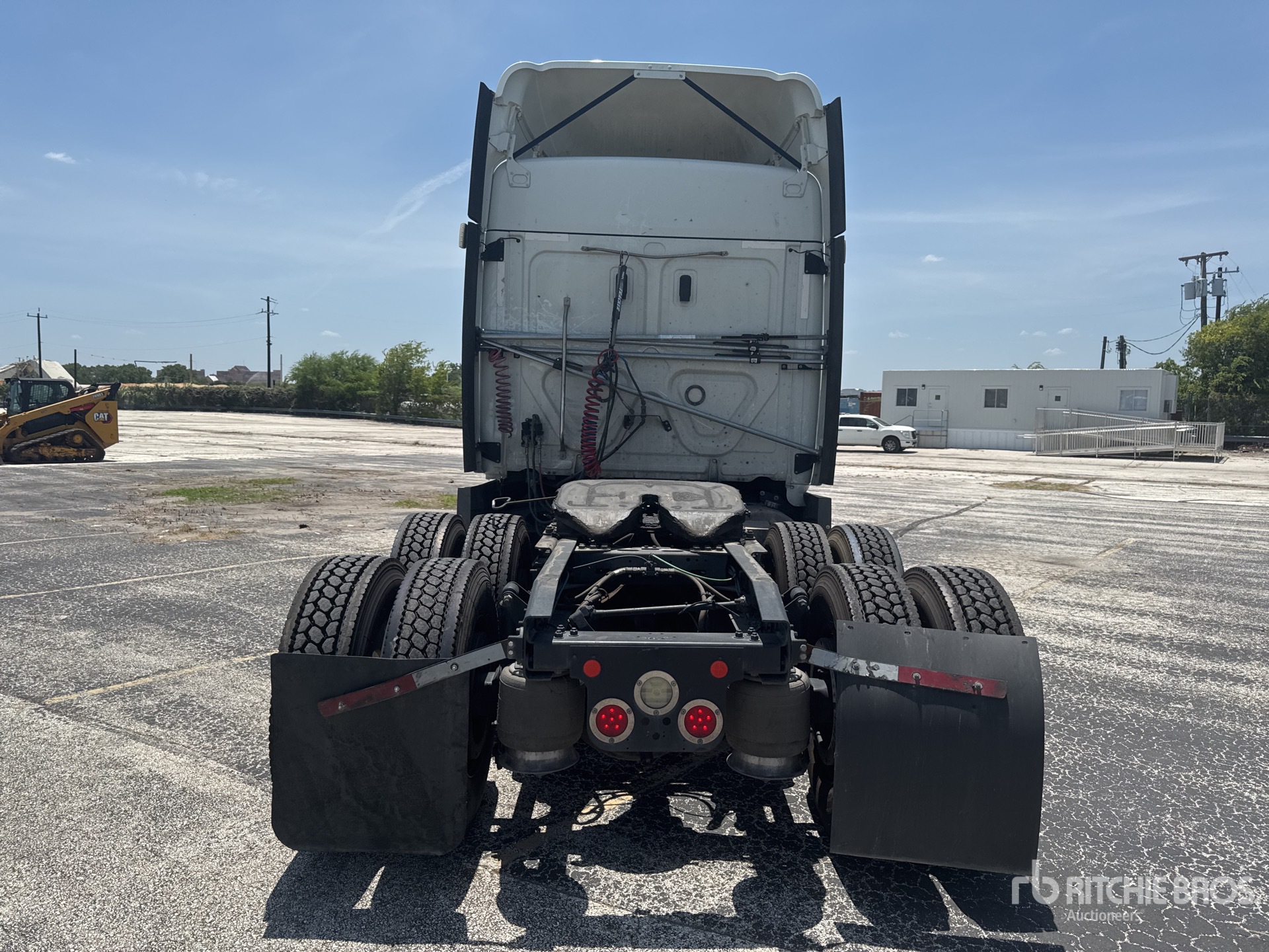 2019 Freightliner CASCADIA 126
