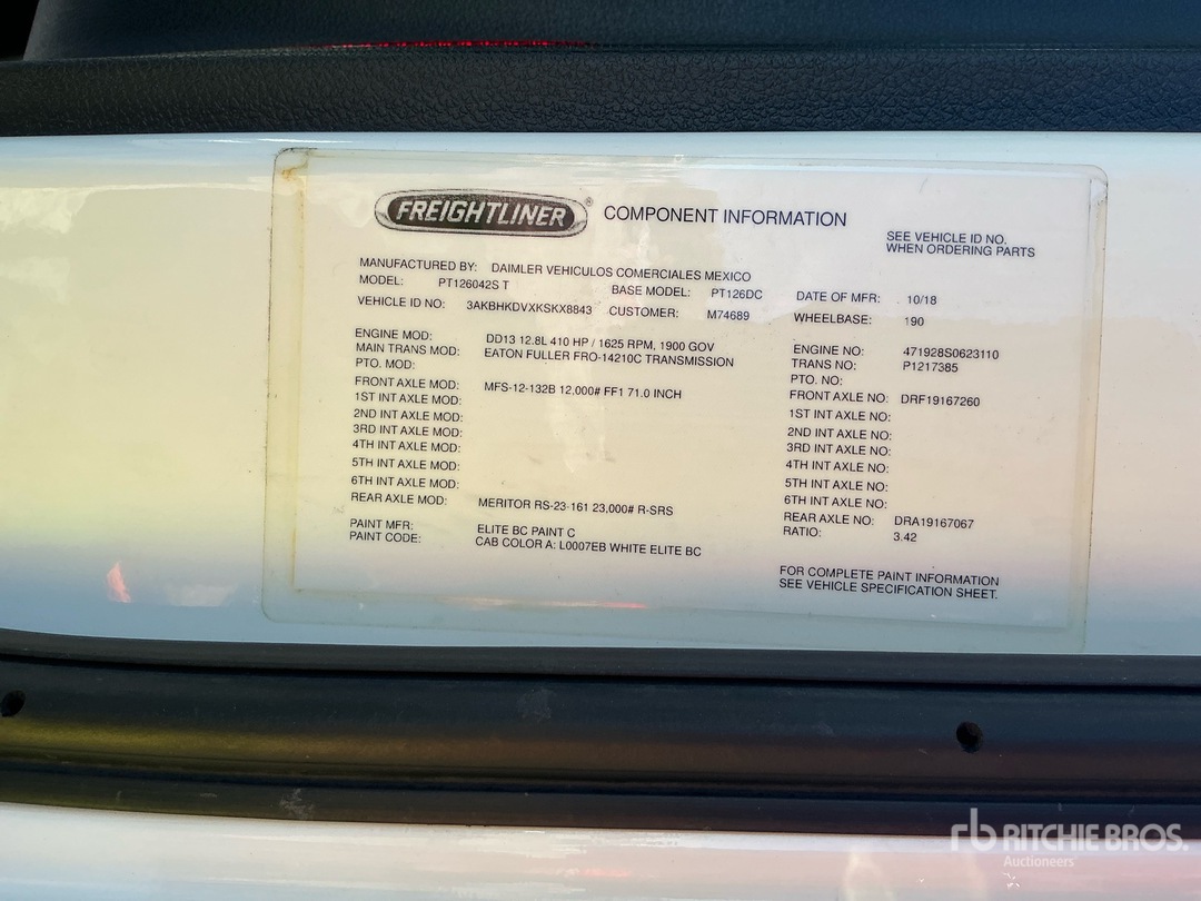 2019 Freightliner CASCADIA 126
