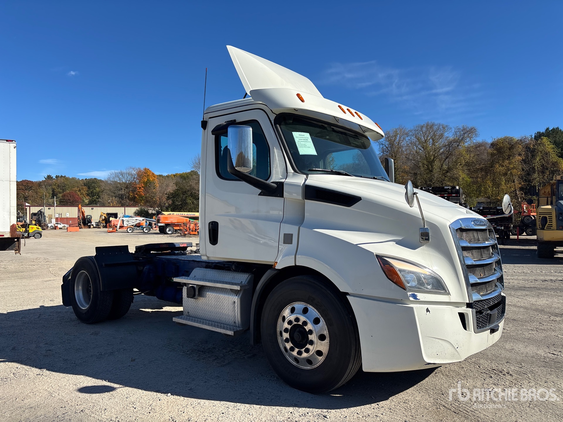2019 Freightliner CASCADIA 116
