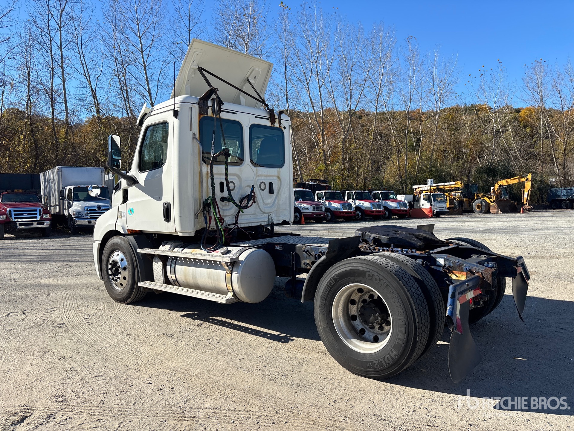 2019 Freightliner CASCADIA 116