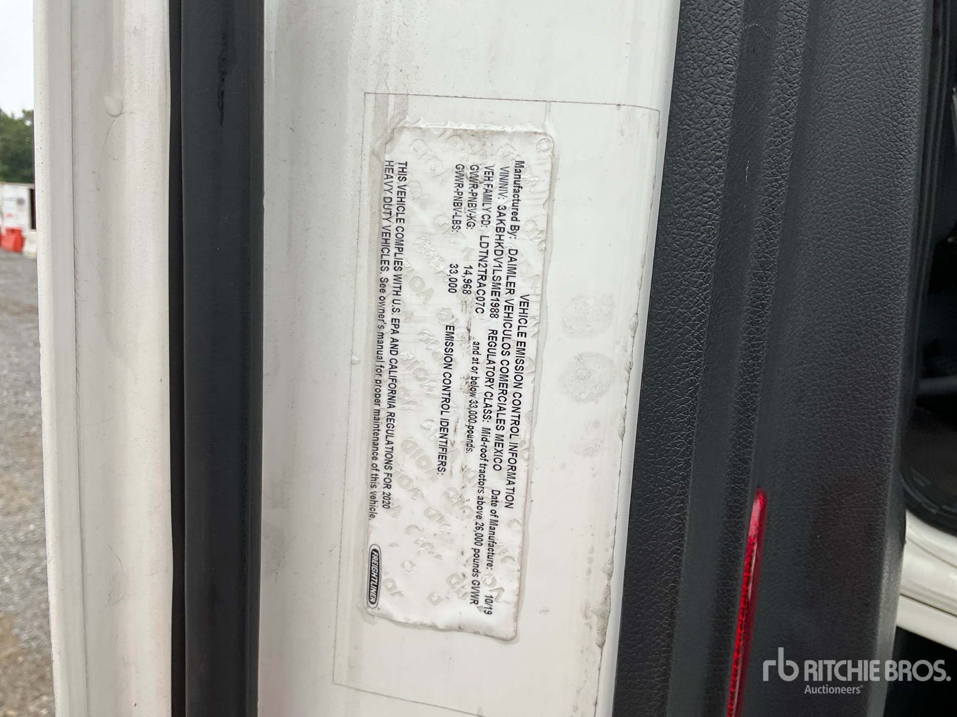 2020 Freightliner CASCADIA 126