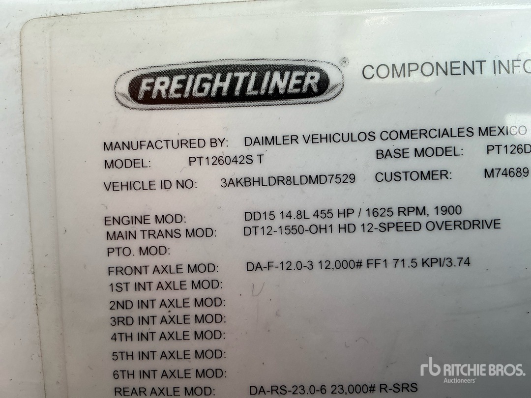 2020 Freightliner CASCADIA 126