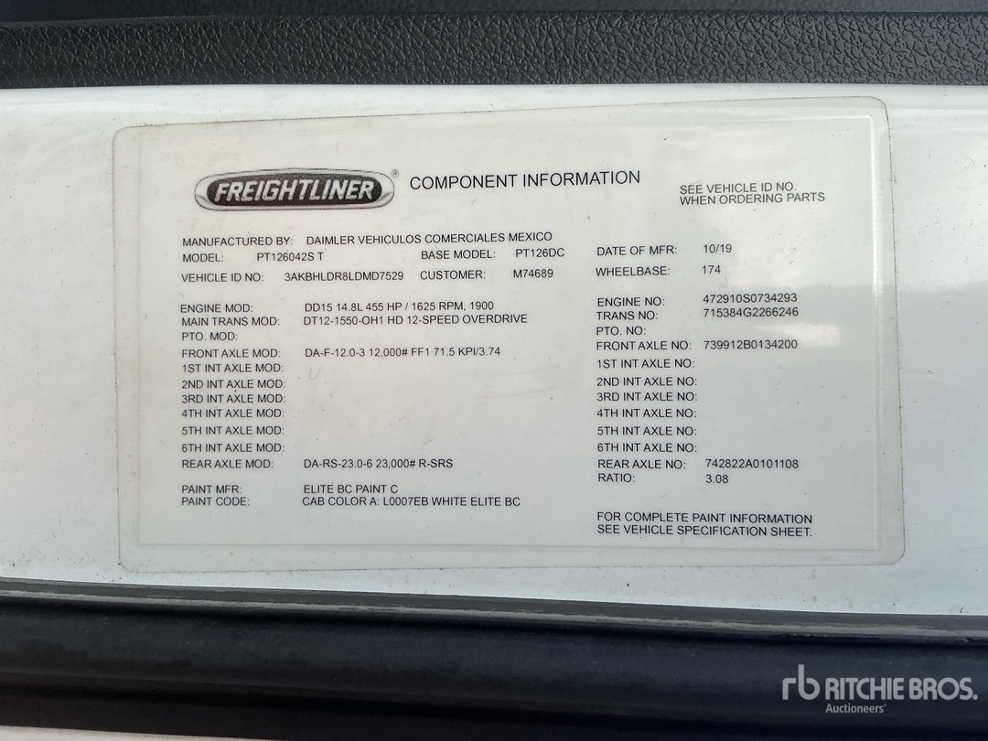 2020 Freightliner CASCADIA 126
