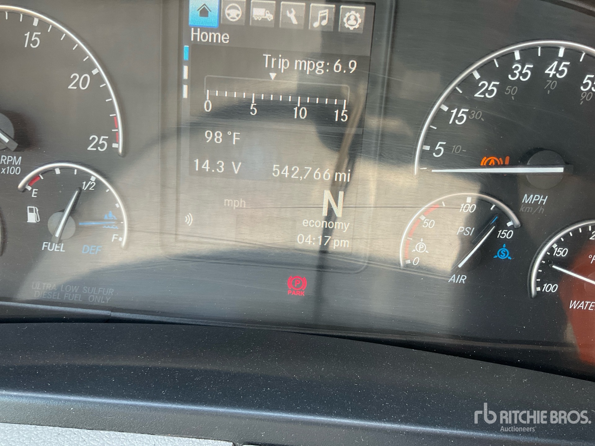 2020 Freightliner CASCADIA 126
